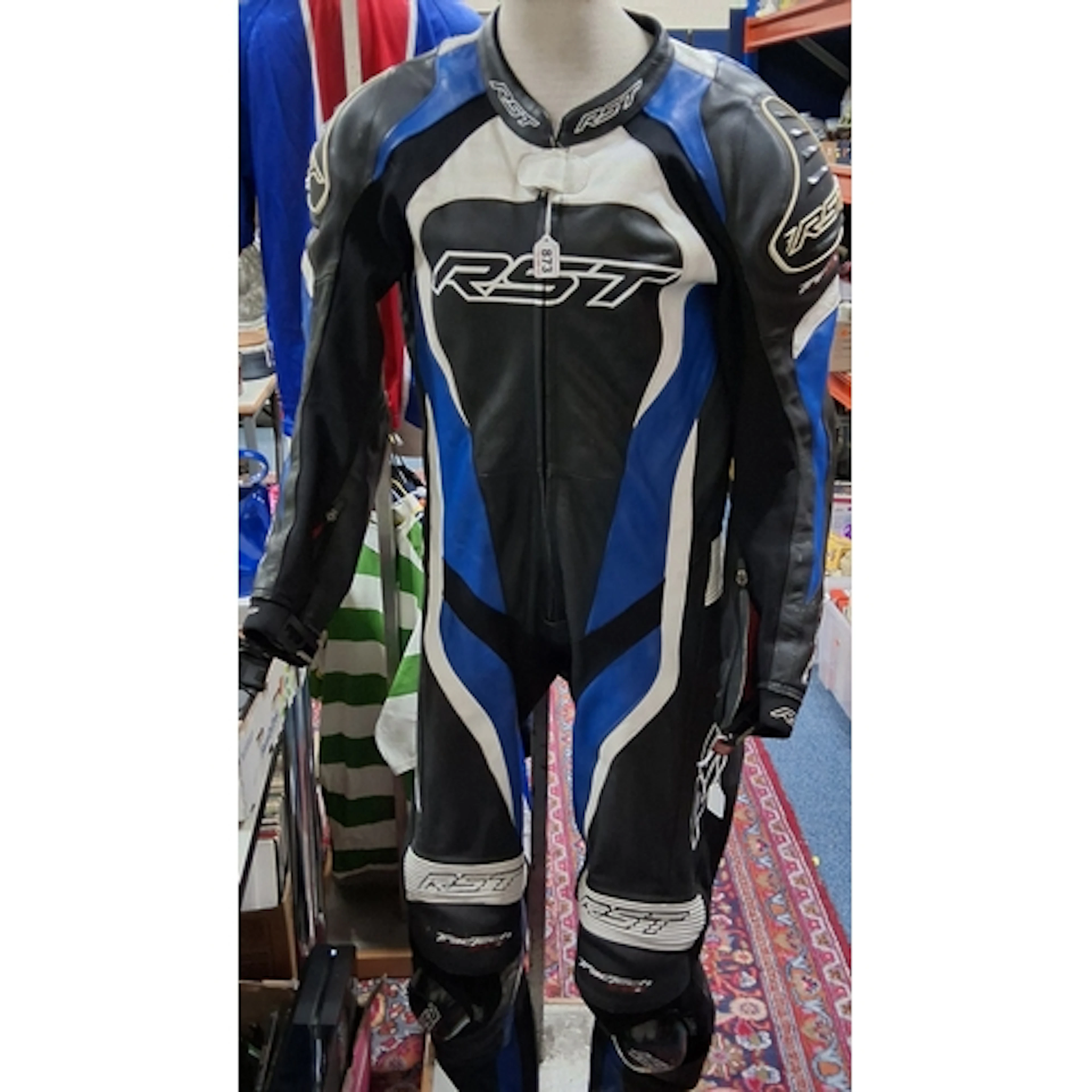 AN RST TRACTECH EVO - 2 ONE PIECE LEATHER MOTORCYCLE SUIT, s...