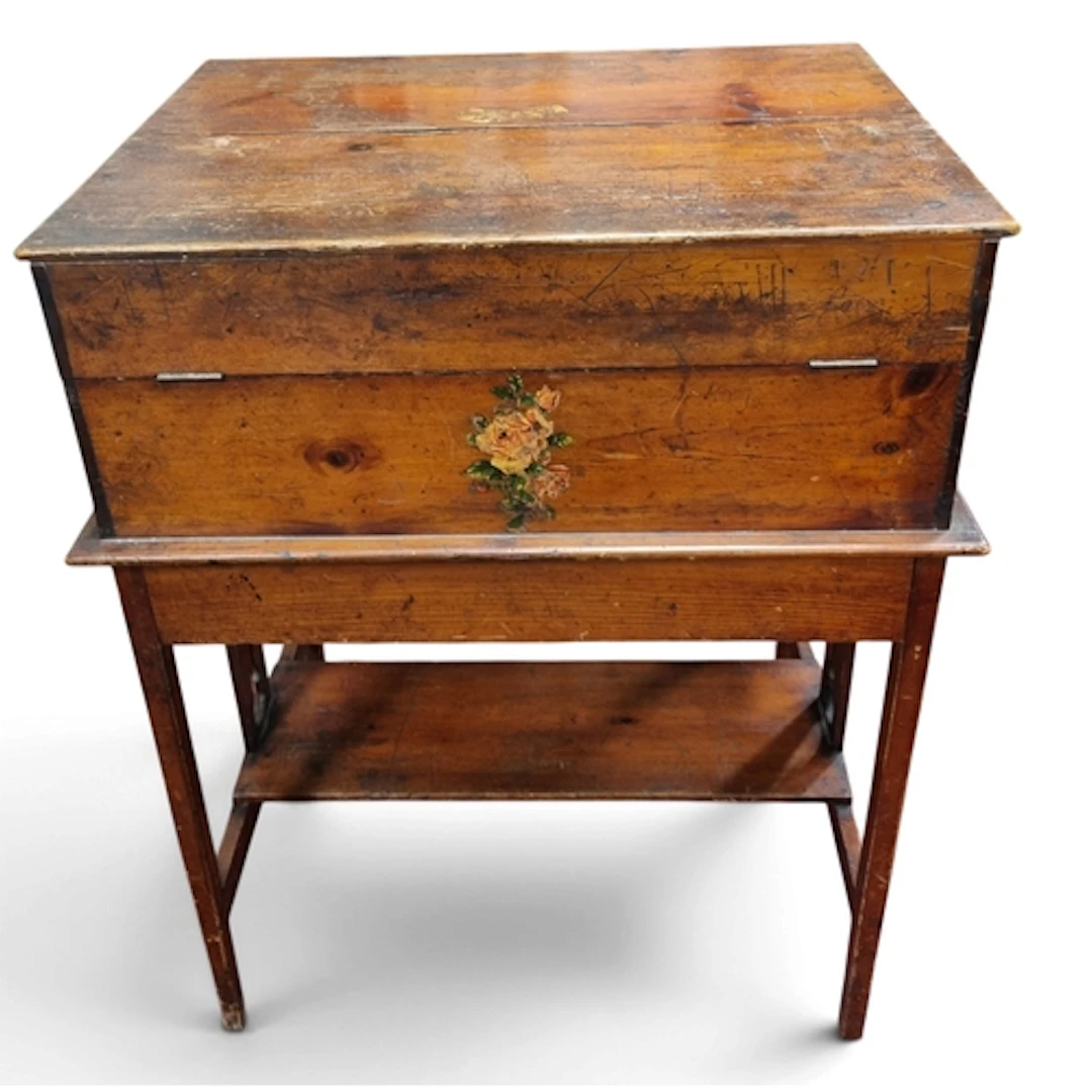 A good 19th Century Pine Artist Box with fold flap lid. W 5...