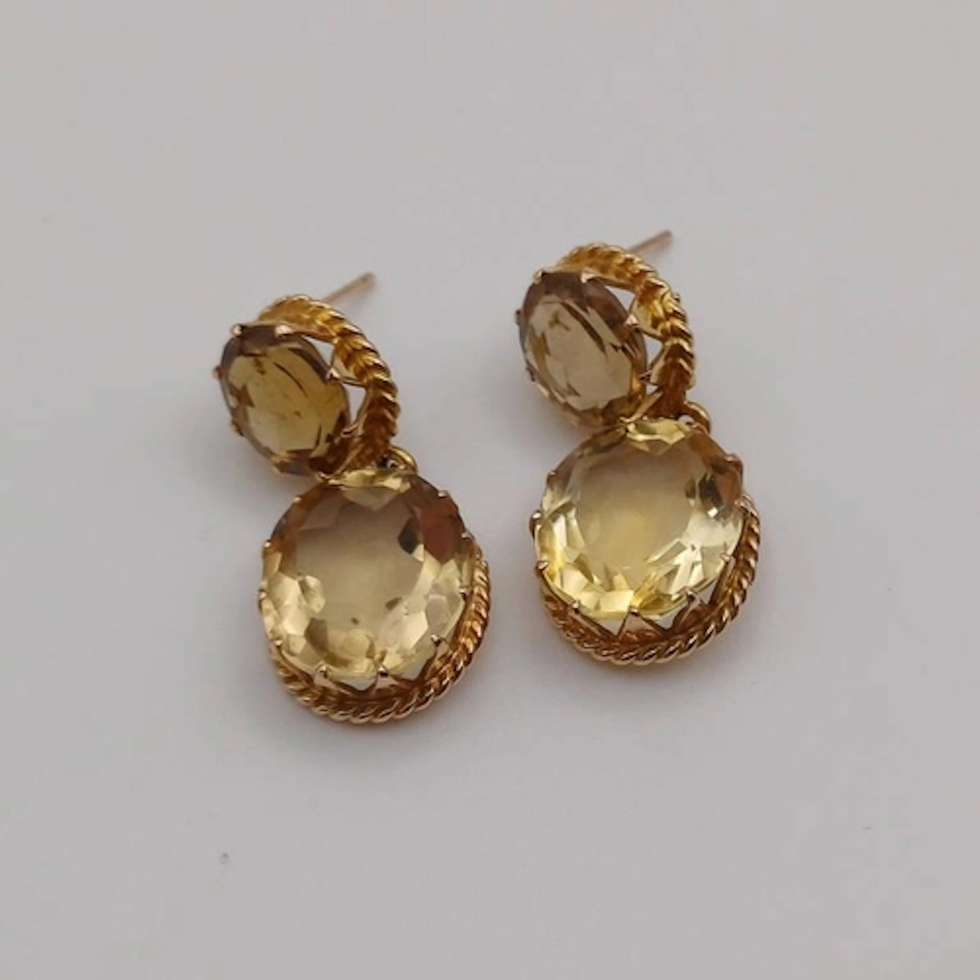 PAIR GOLD CITRINE SET EAR DROPS