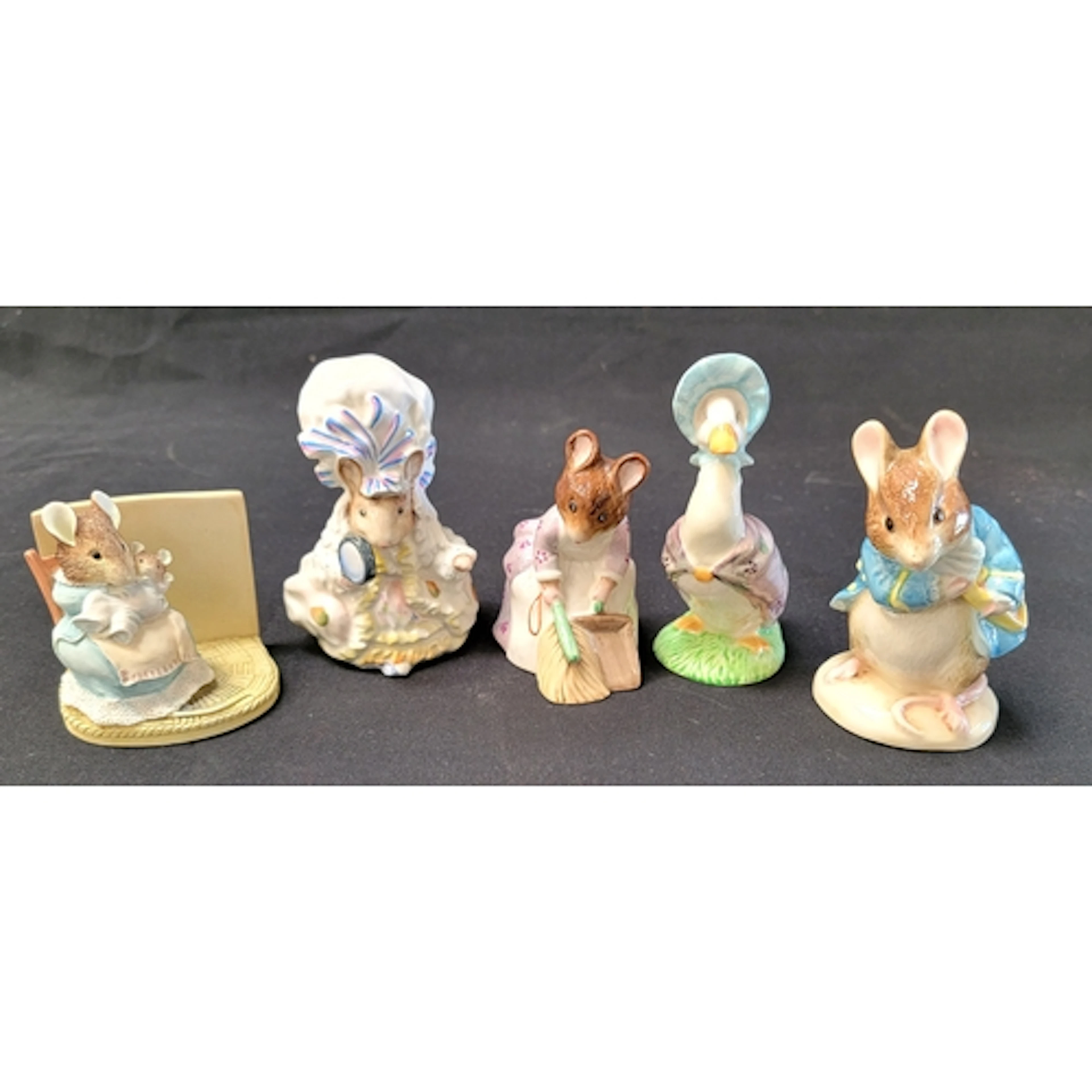 THREE BESWICK BEATRIX POTTER FIGURINES comprising Jemima Pud...