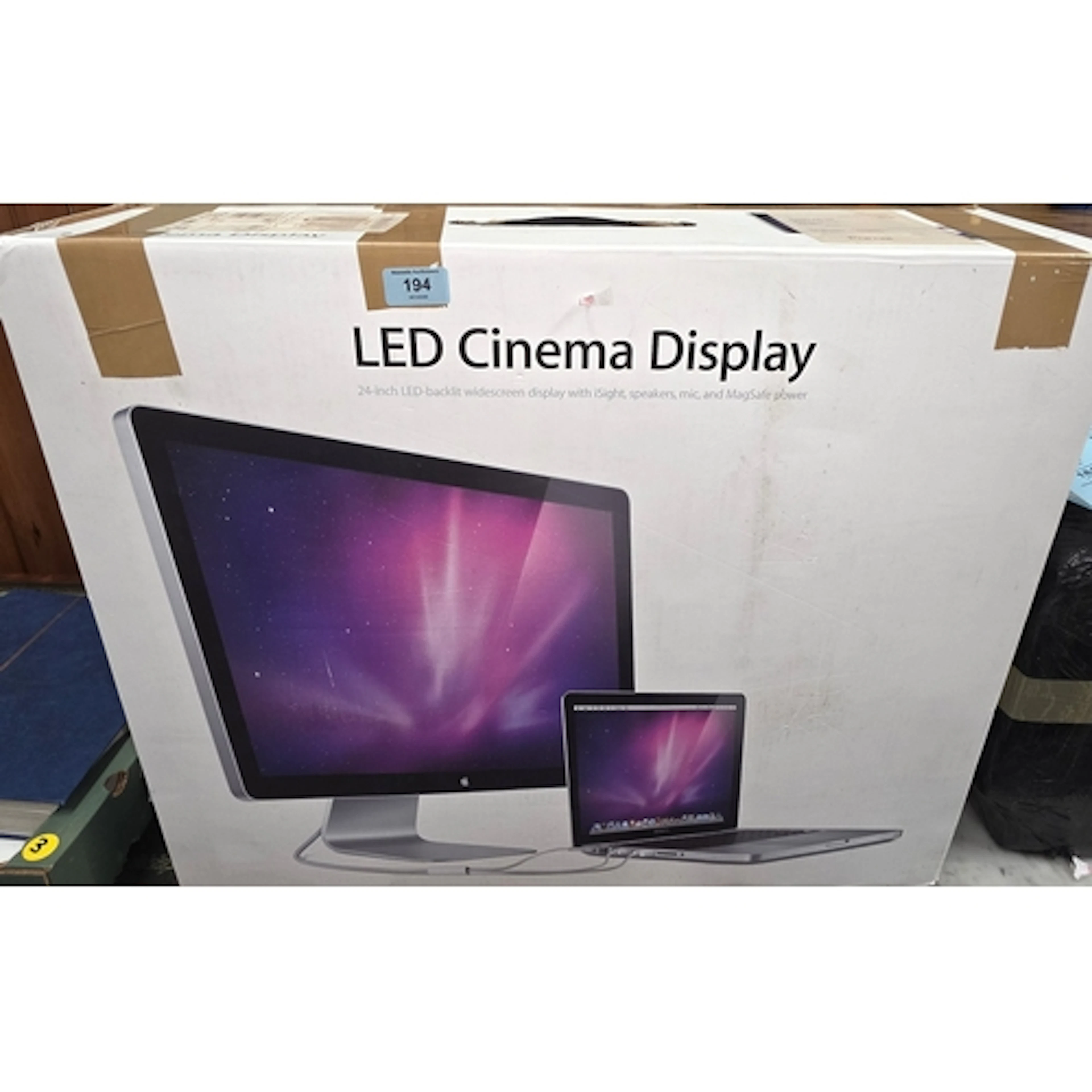 APPLE LED Cinema display.