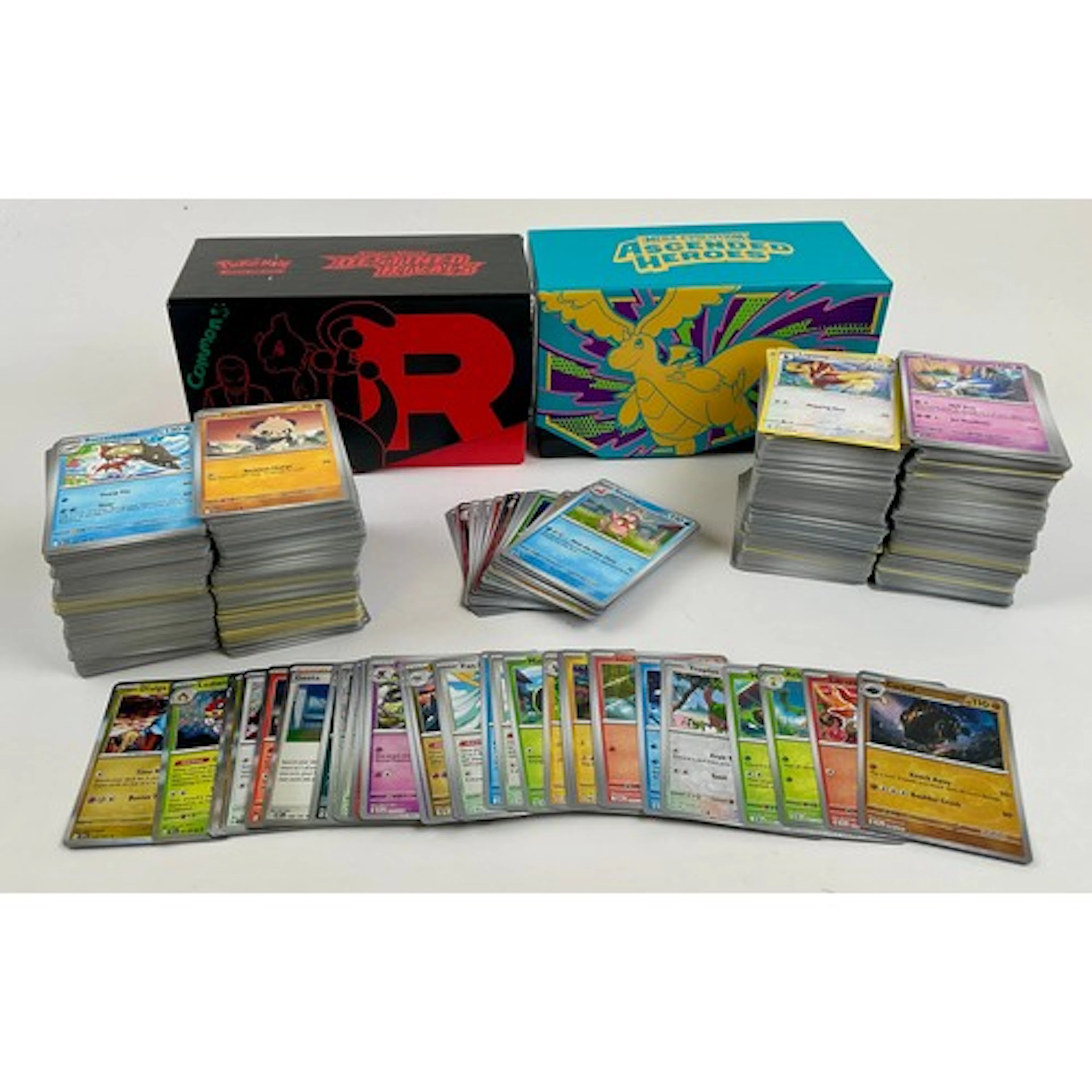 Pokemon Trading Cards - A large collection of approximately ...