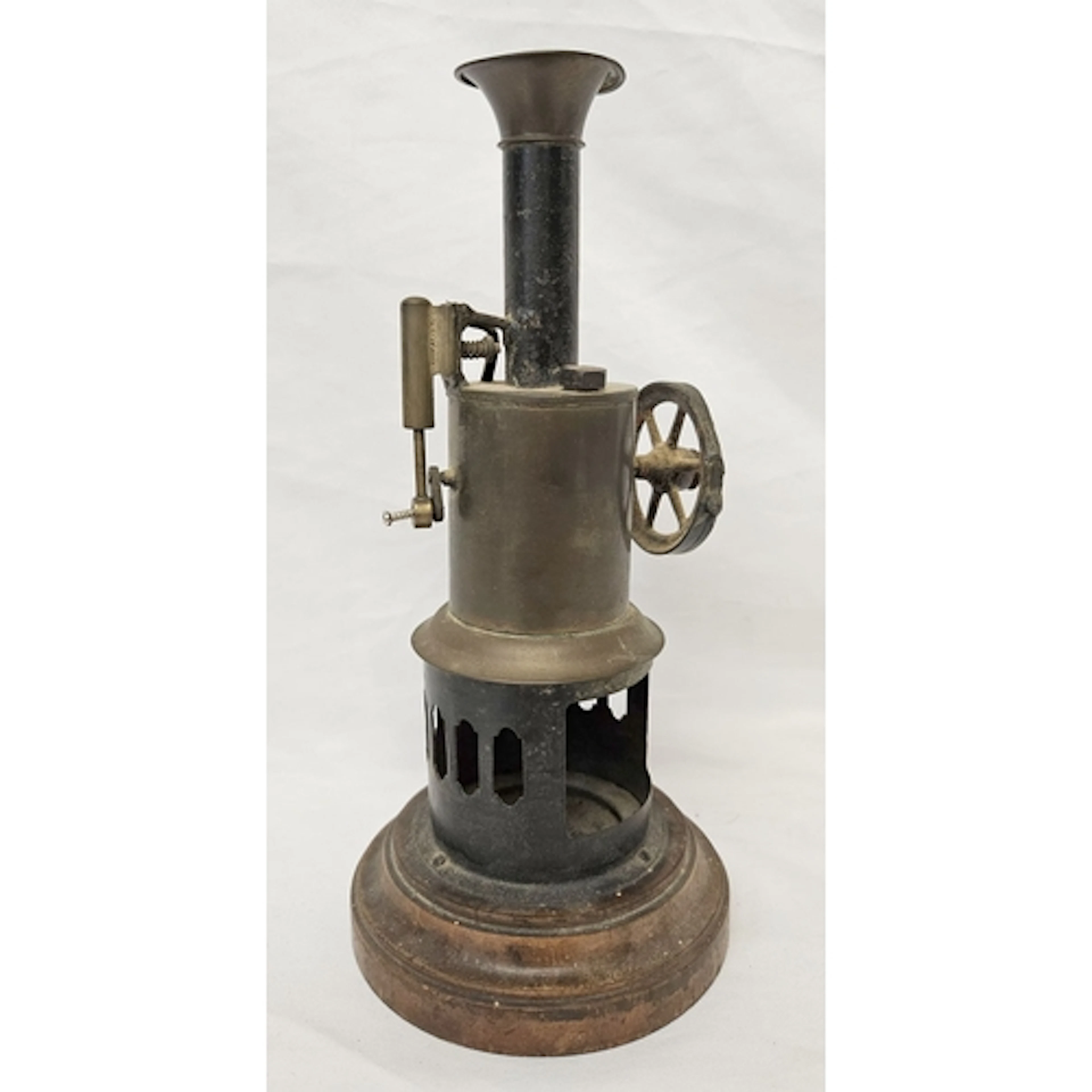Antique Steam Engine Toy (a/f)