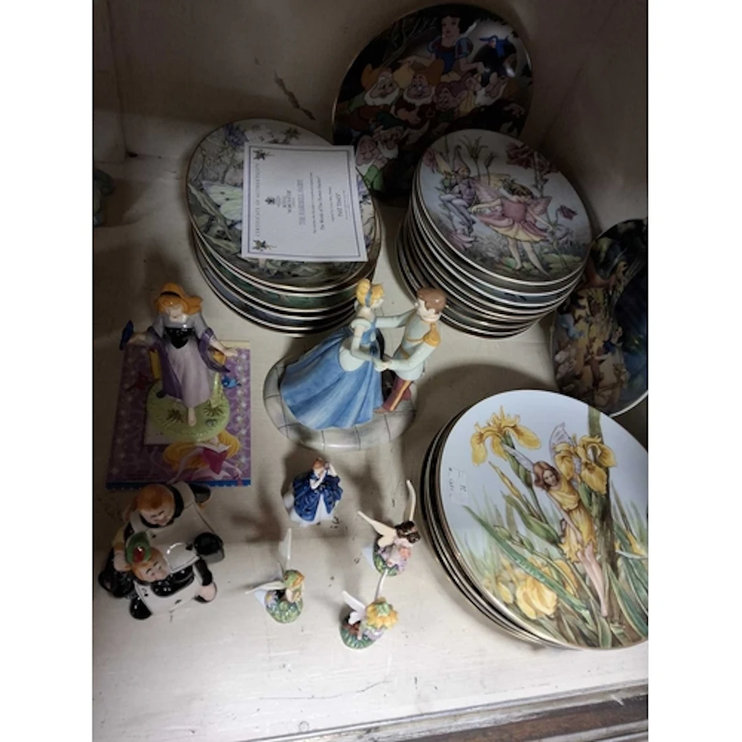 A GROUP OF ROYAL DOULTON DISNEY, OTHER FIGURES, FLOWER FAIRY...