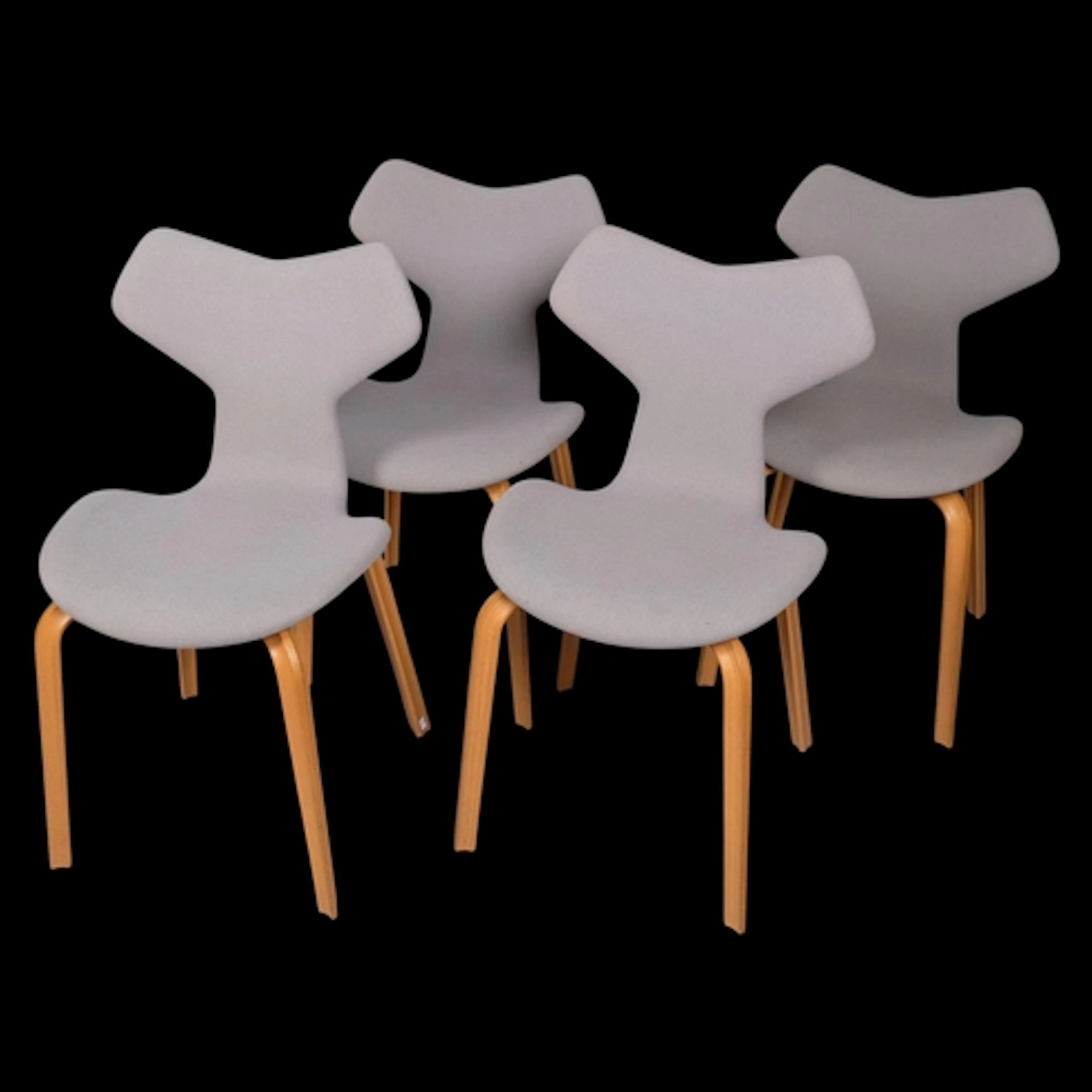 A set of 4 ARNE JACOBSEN Grand Prix chairs by Fritz Hansen, ...