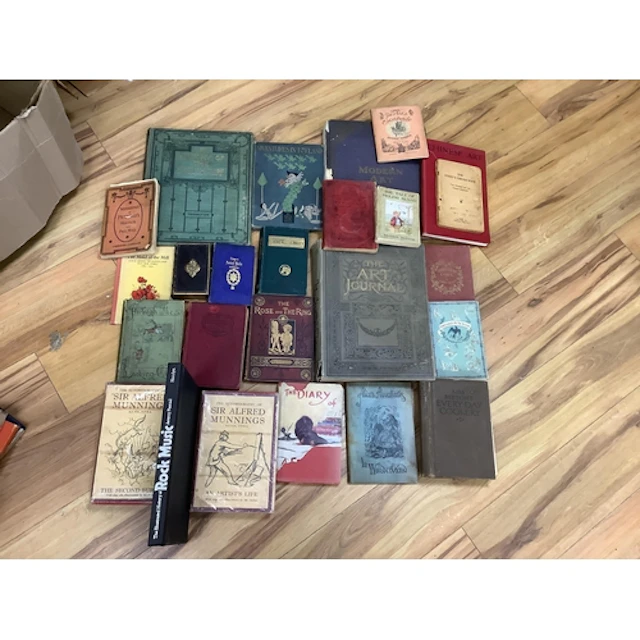 ° ° Miscellaneous illustrated and children's books, includin...