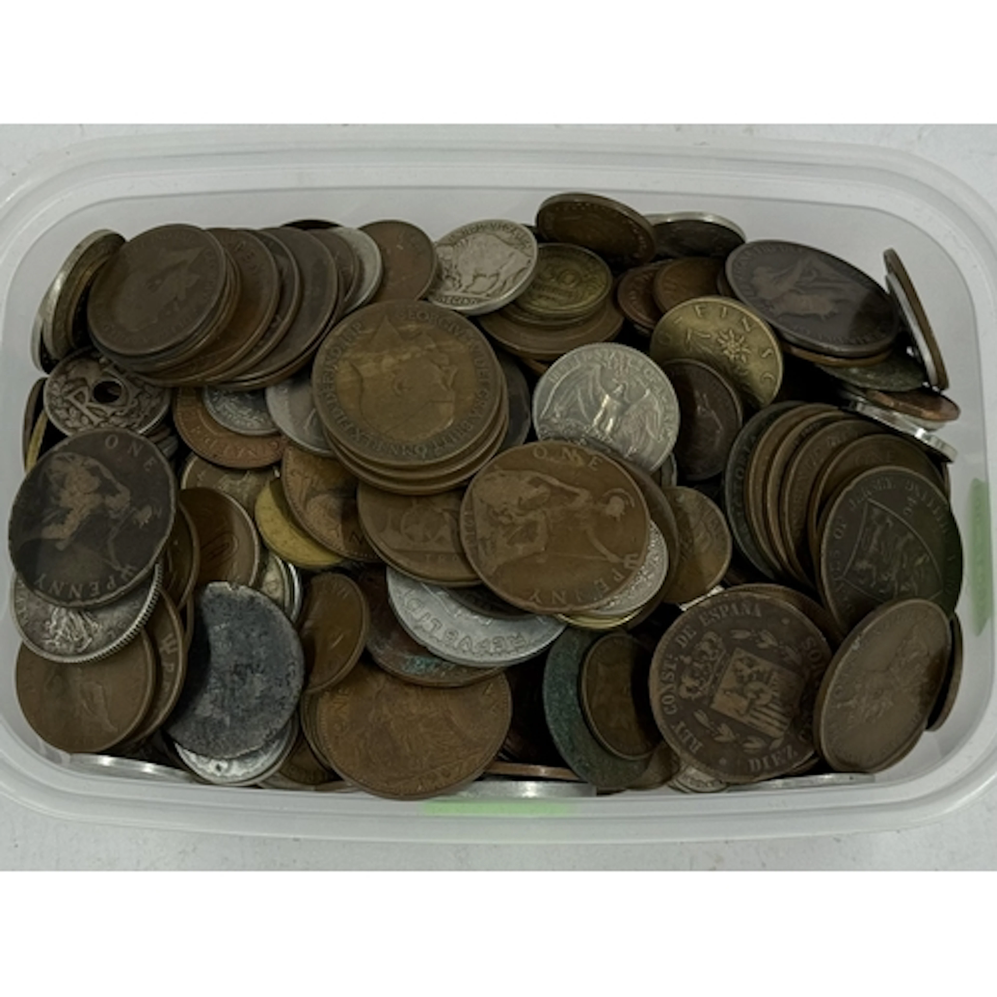 Coins: a box of circulated coins, to include British, Europe...
