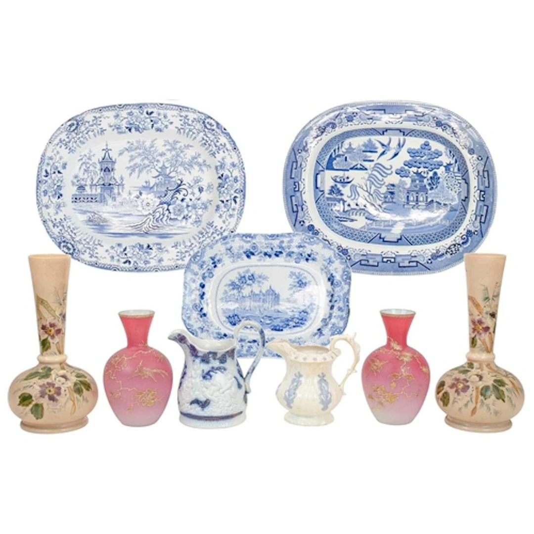 A Staffordshire blue and white 'Rose Wreath' border meat pla...