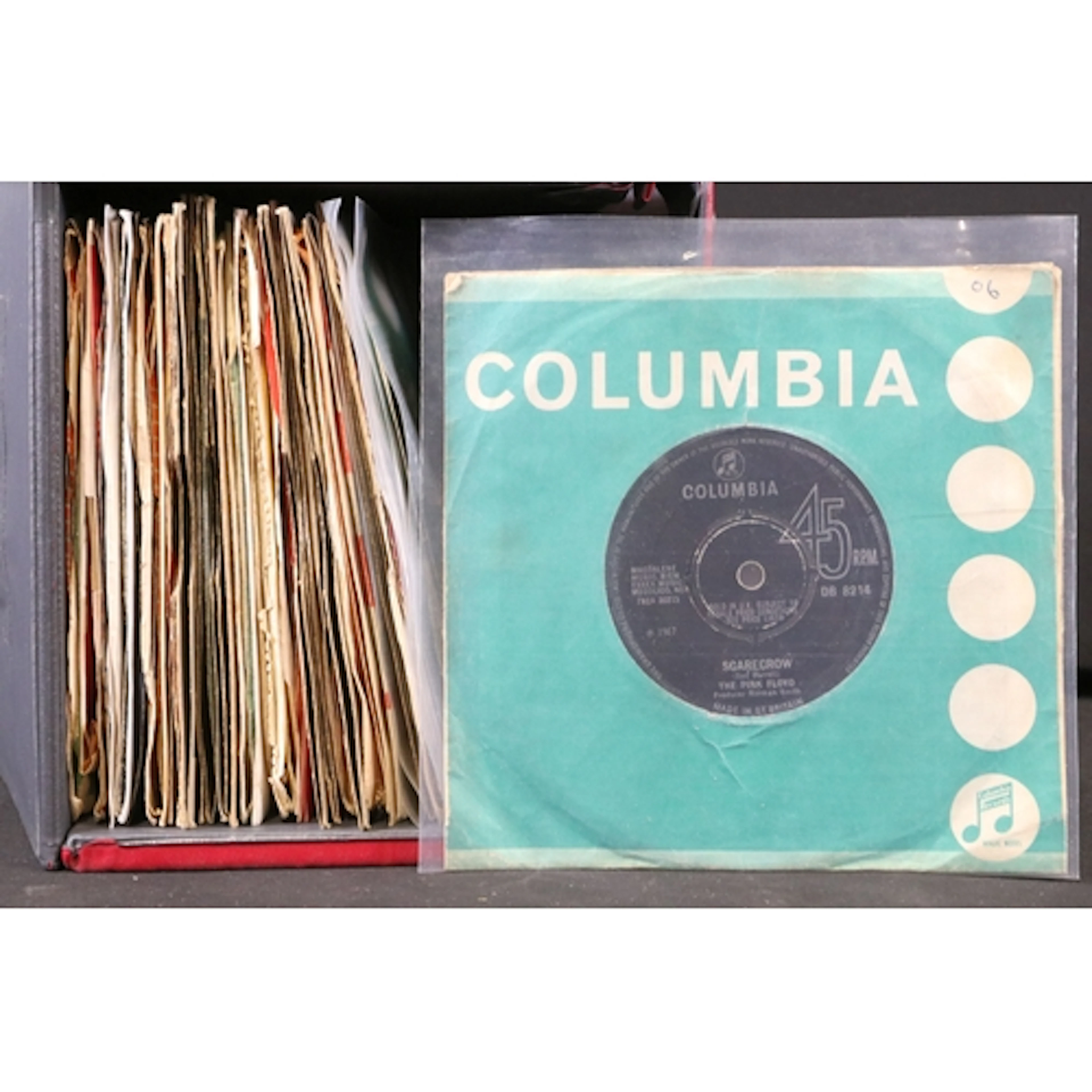 Vinyl - 45 1960s Beat, Pop, Rock & Mod 7" singles to include...