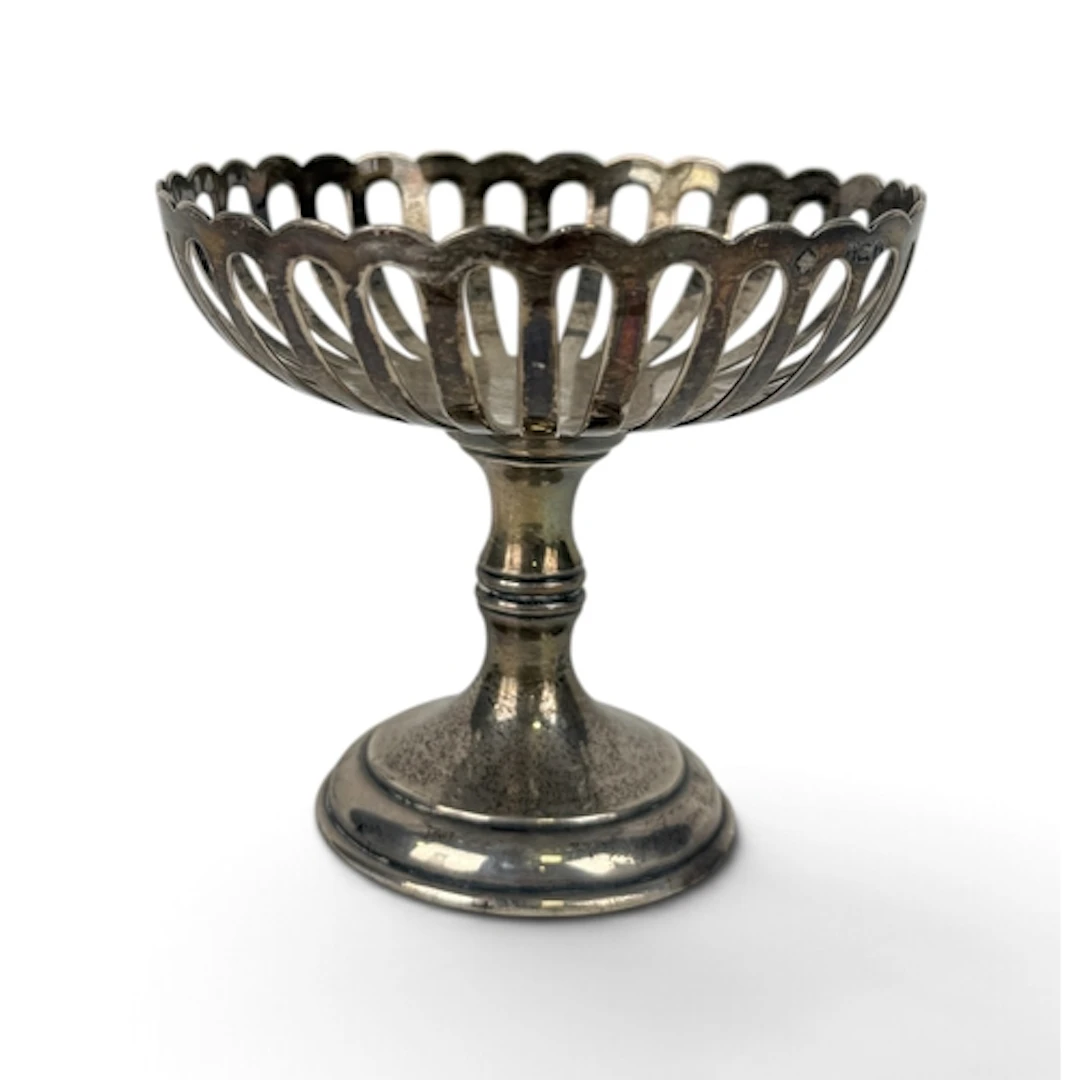 A GEORGE V SILVER PEDESTAL BON BON DISH, WILLIAM HUTTON AND ...