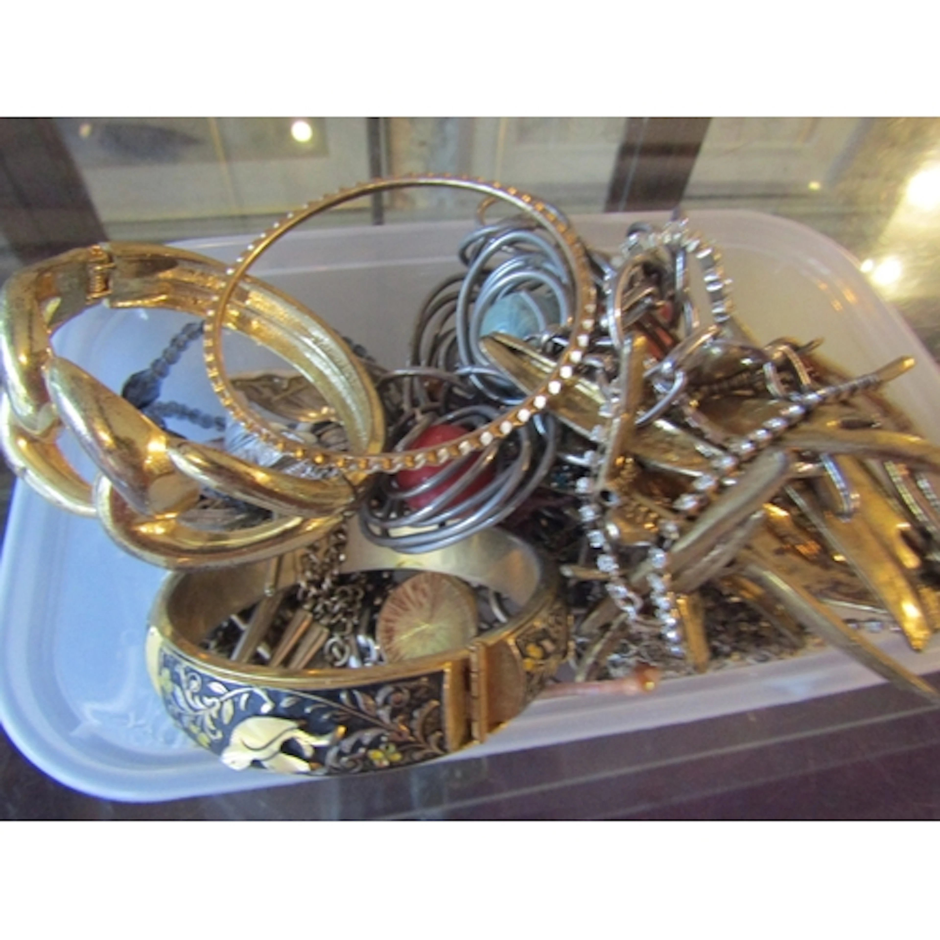 Collection of Various Vintage Costume Jewellery Quantity as ...