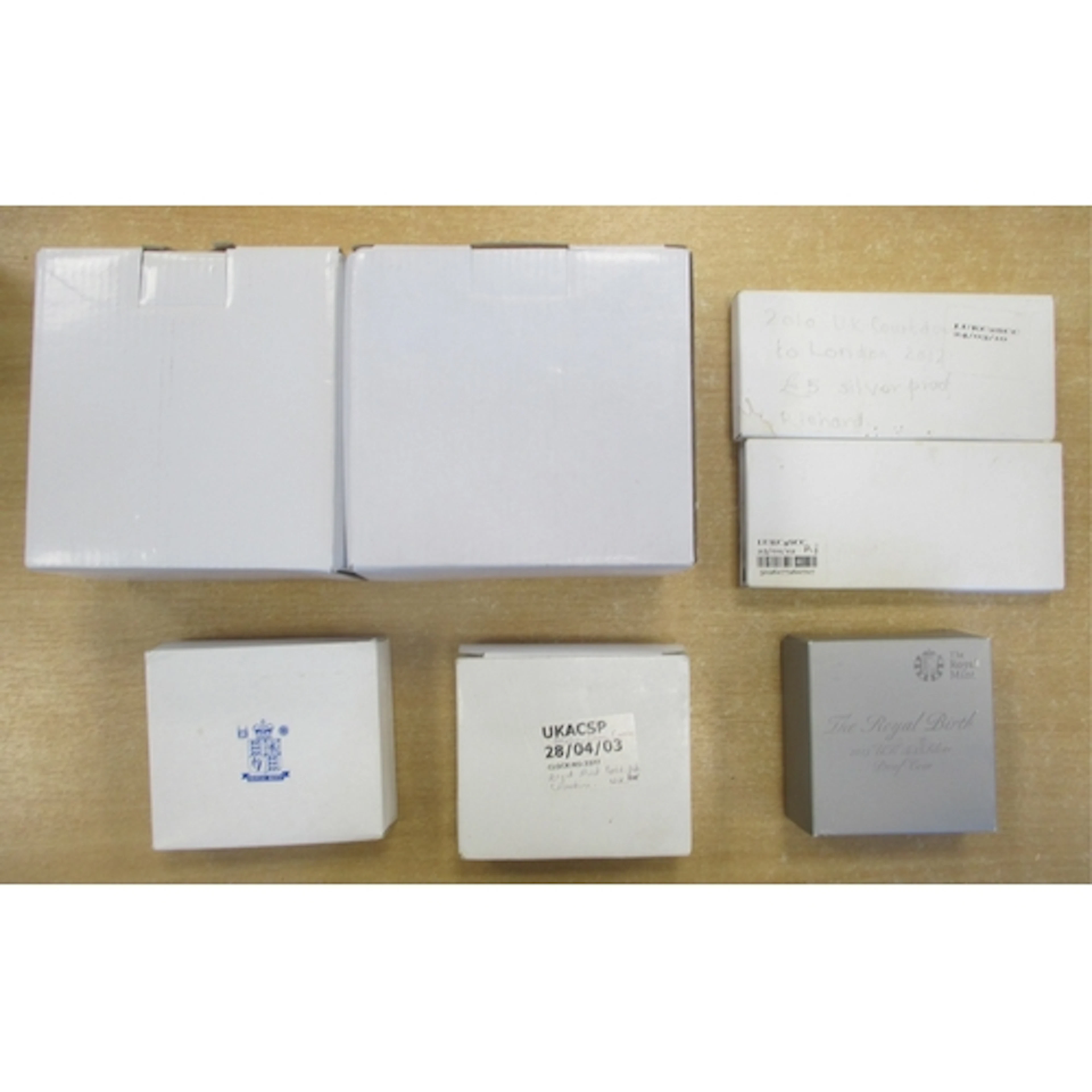 Collection of boxed Royal Mint silver £5 proof FDC issues, i...