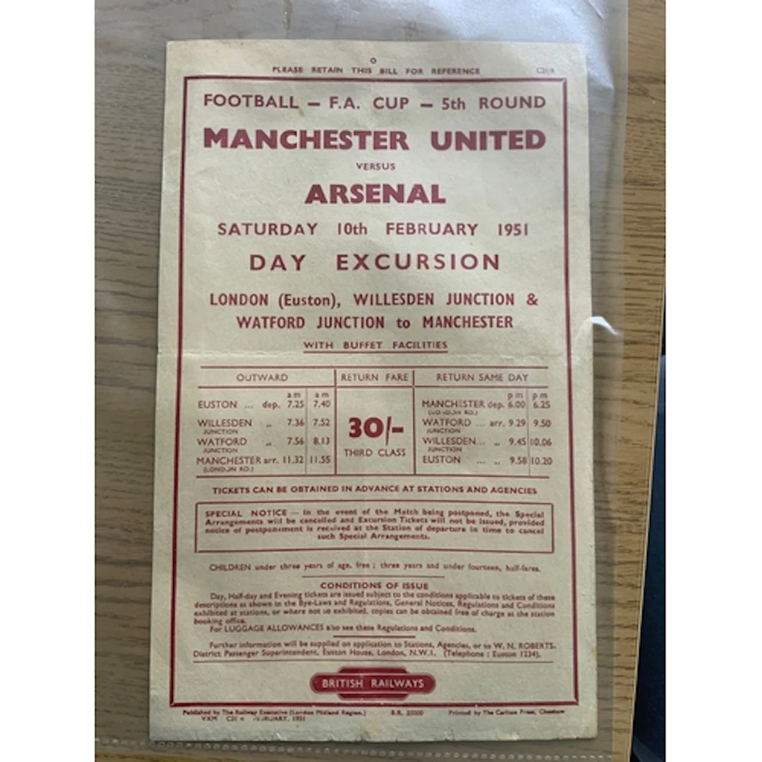 50/51 Manchester United v Arsenal Railway Hand Bill: For tra...