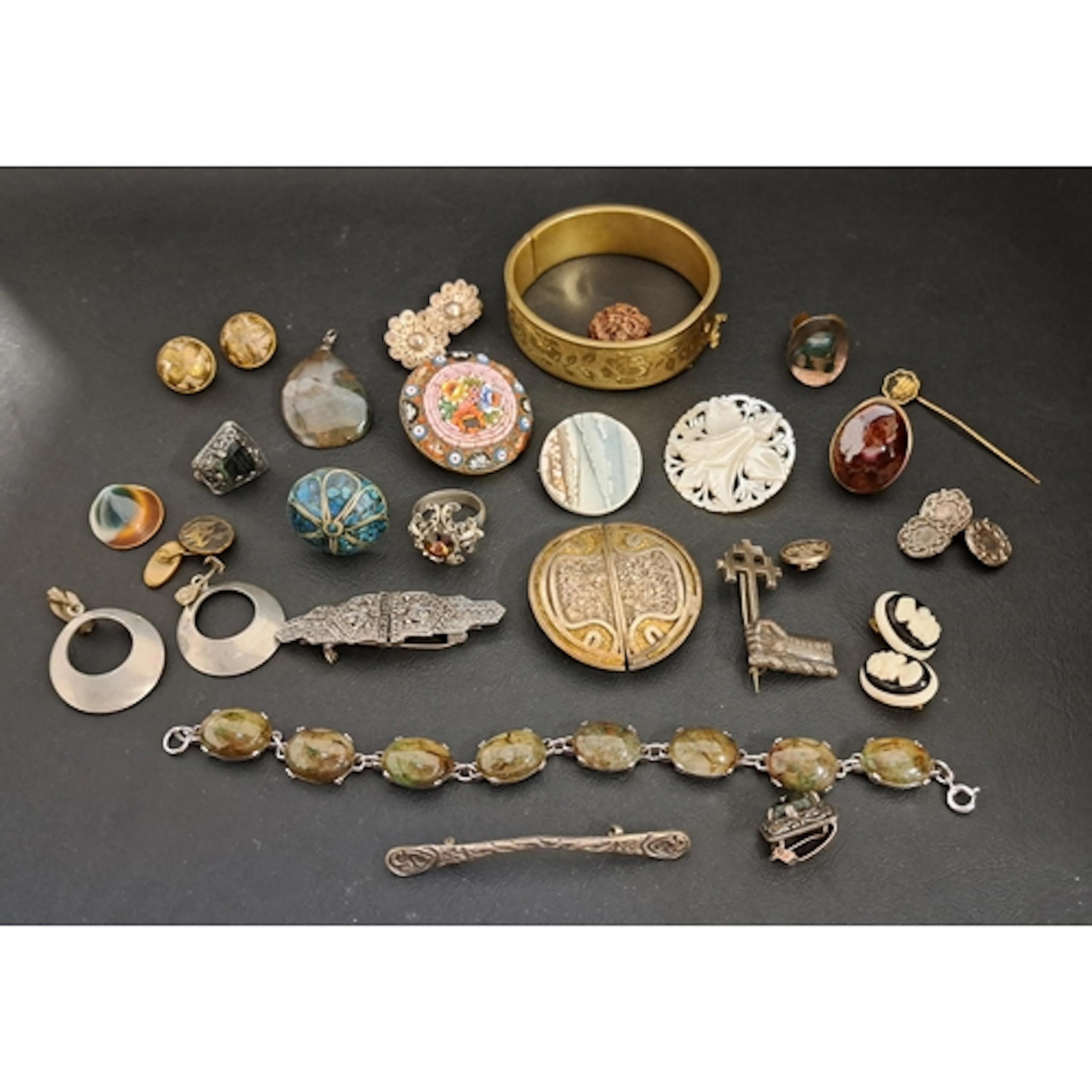 INTERESTING SELECTION OF VINTAGE JEWELLERY including a micro...