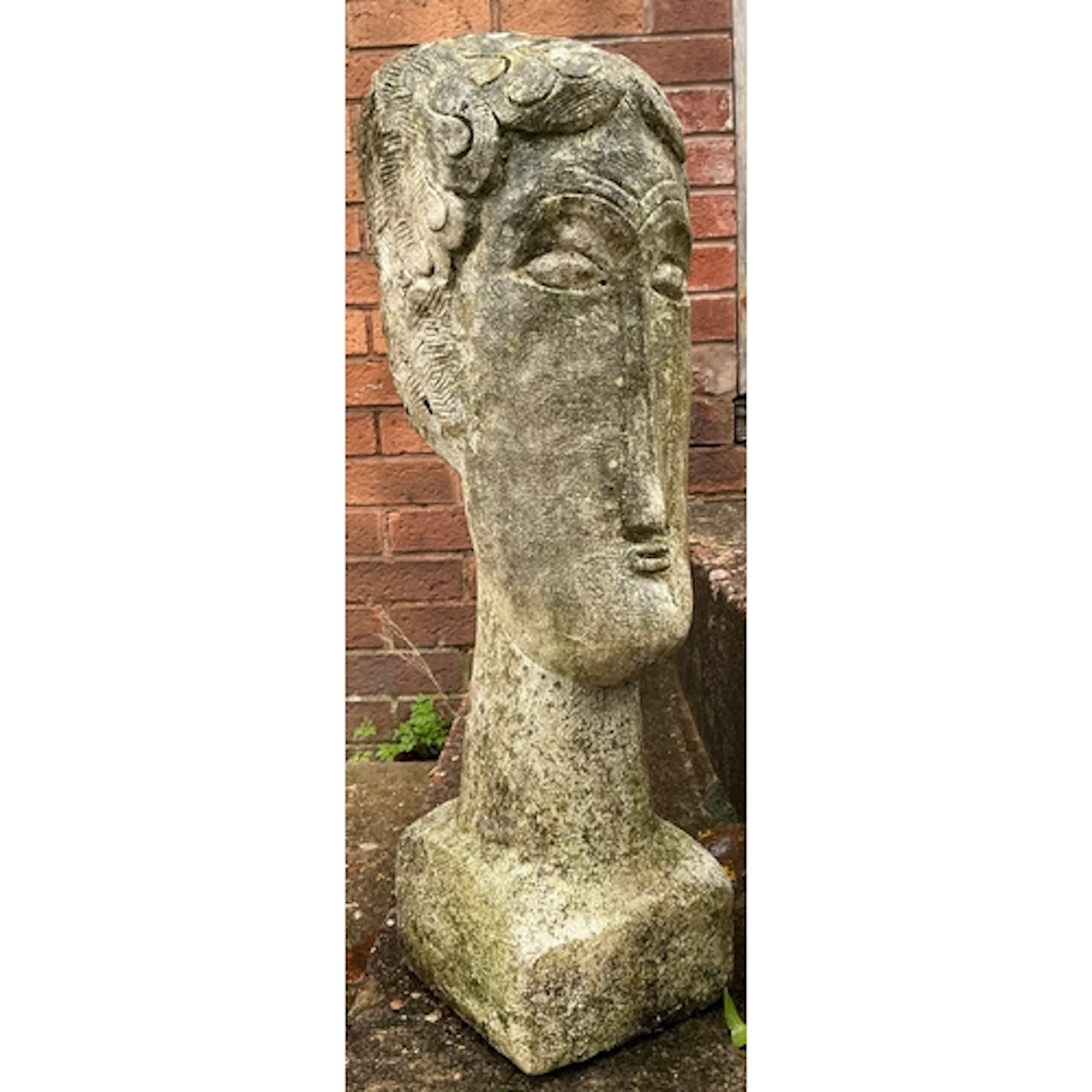 Garden Statuary - a Barbara Hepworth type garden bust of elo...