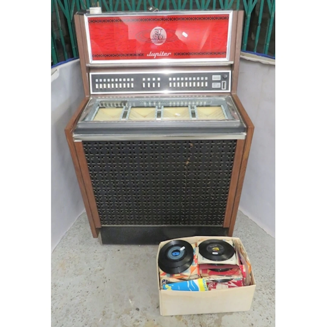 Vintage Jupiter J80 Jukebox with 45 records incl. Donnie Osm...