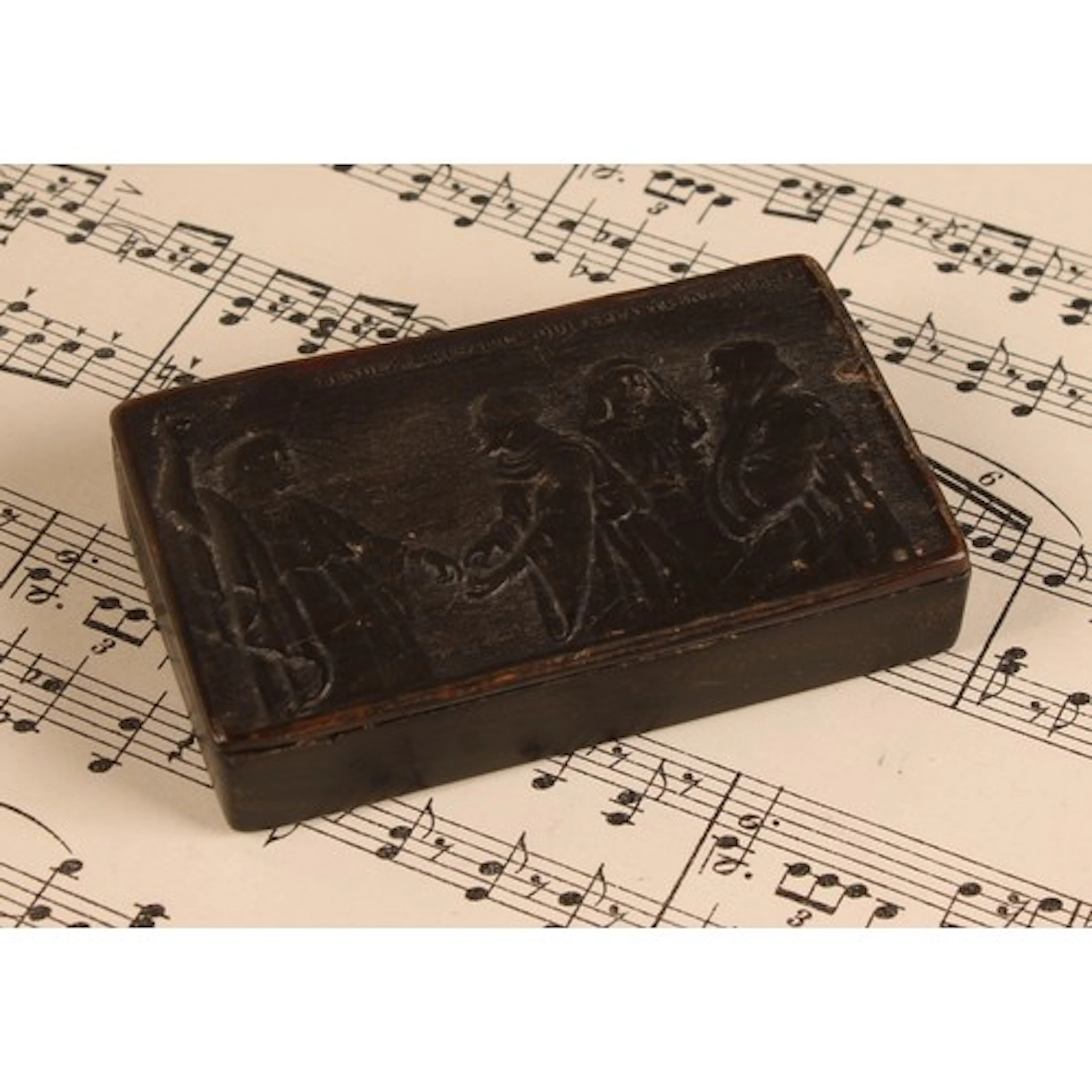 A 19th century French horn commemorative rectangular snuff b...