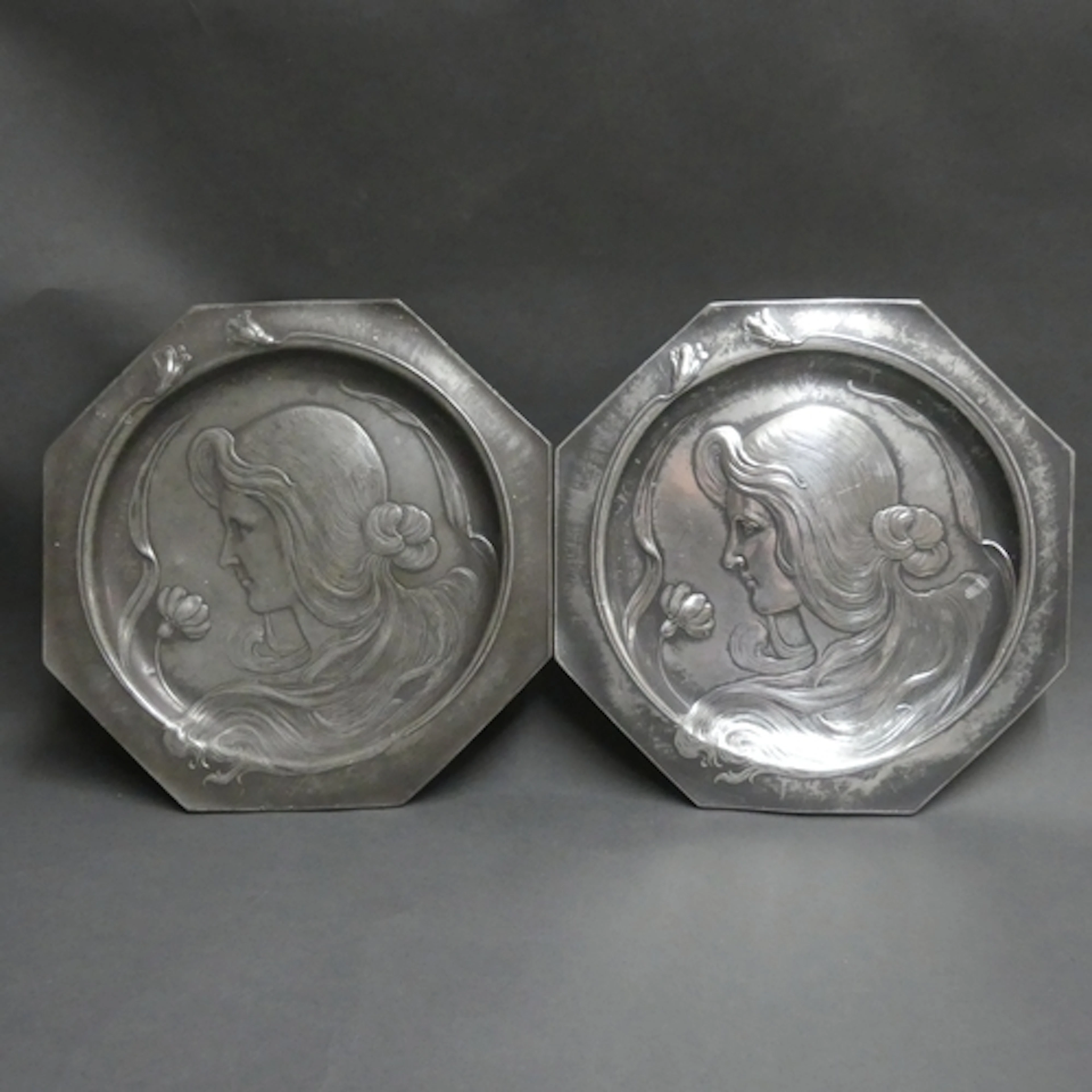 WMF - A pair of Jungendstil silver plated dishes, each with ...