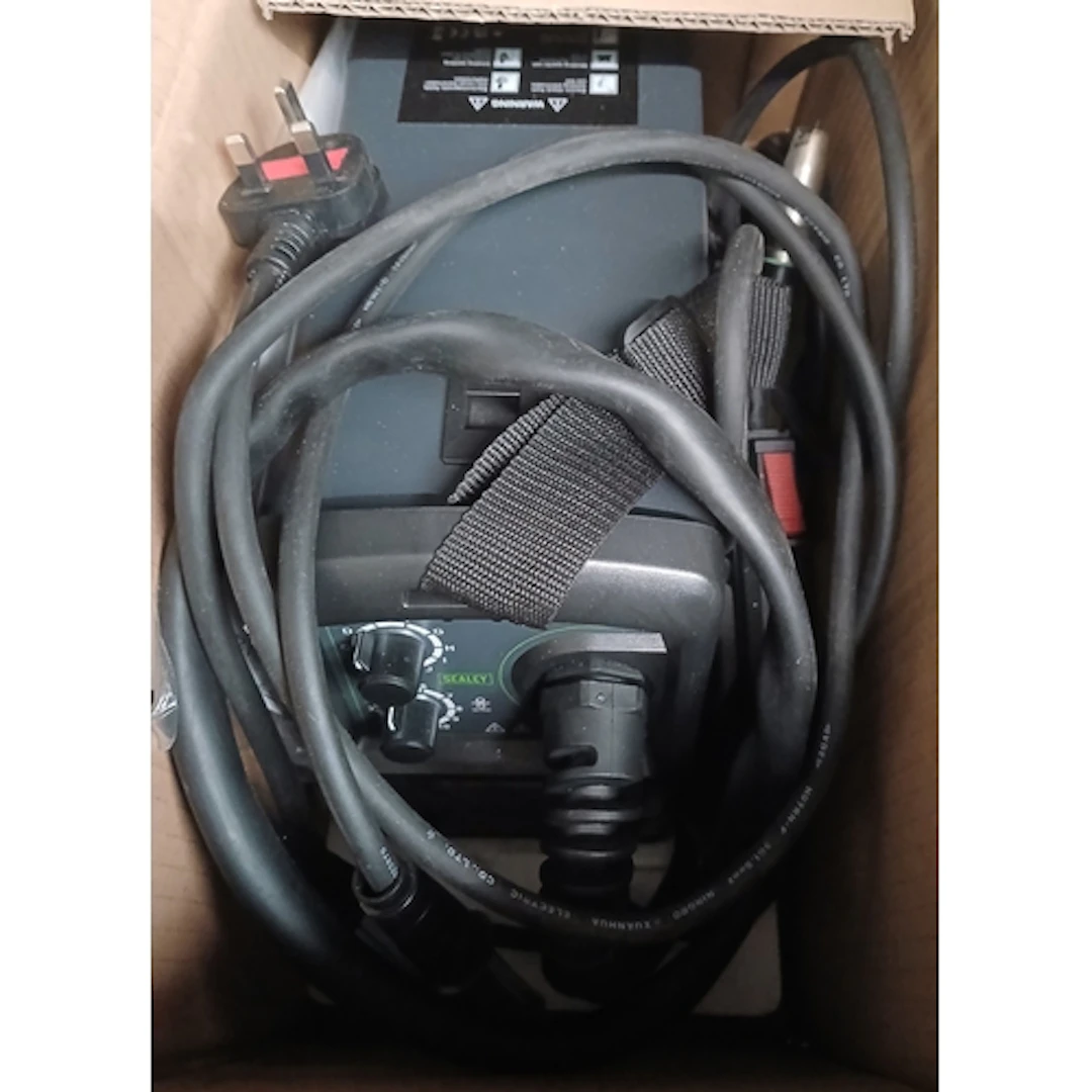A Sealey no-gas inverter mig welder, model no. minimig100.