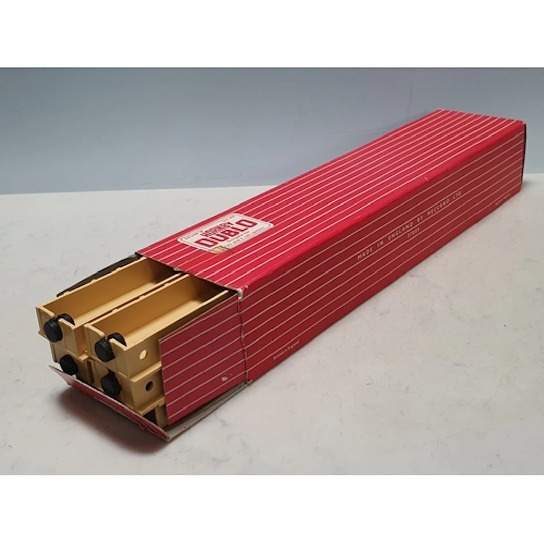 A boxed Hornby Dublo 5089 Narrow Platform Extensions, M, box...