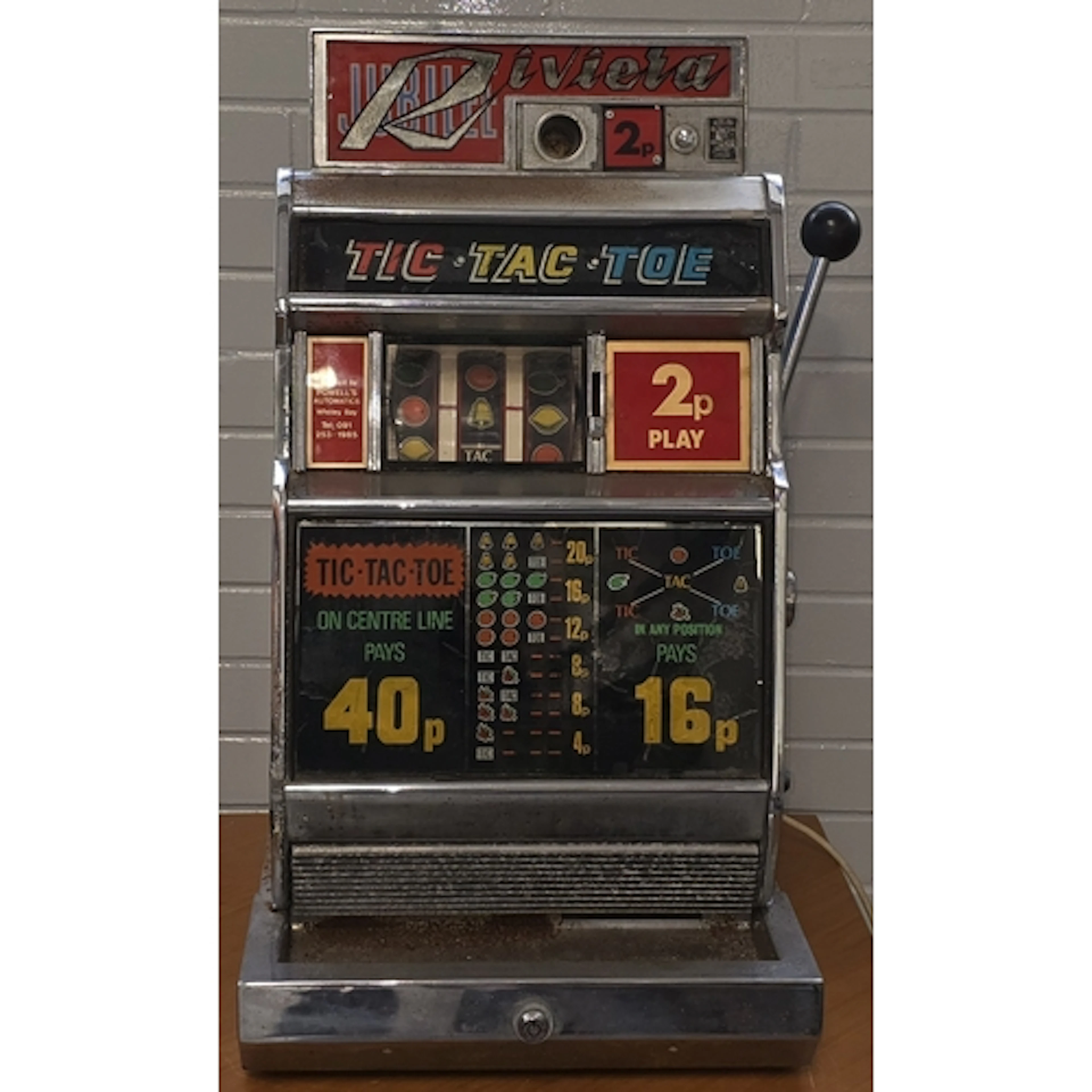 Vintage Jubilee Riviera Tic-Tac-Toe arcade slot machine. 2p ...