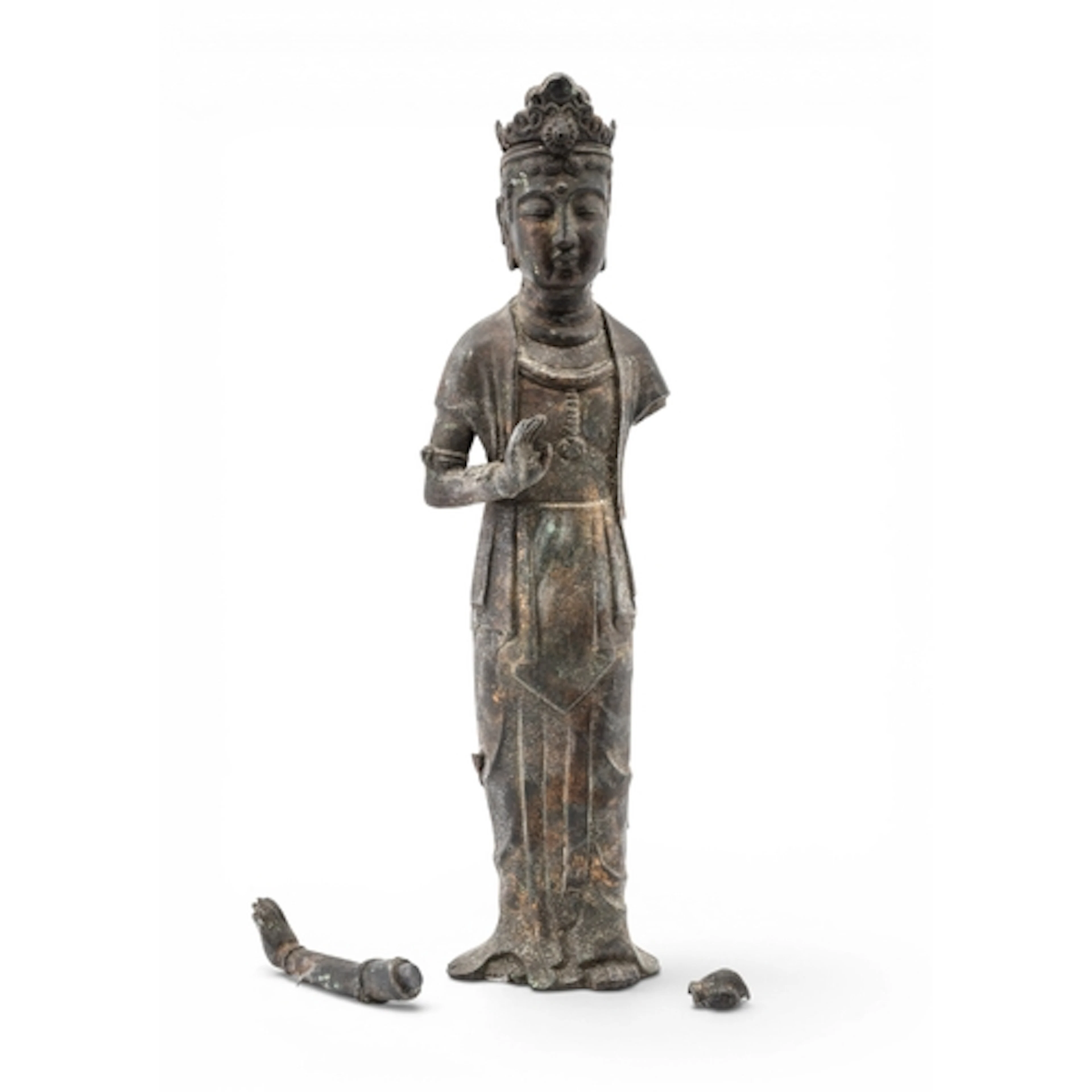A CHINESE GILT-METAL FIGURE OF GUANYIN LATE QING DYNASTY mod...