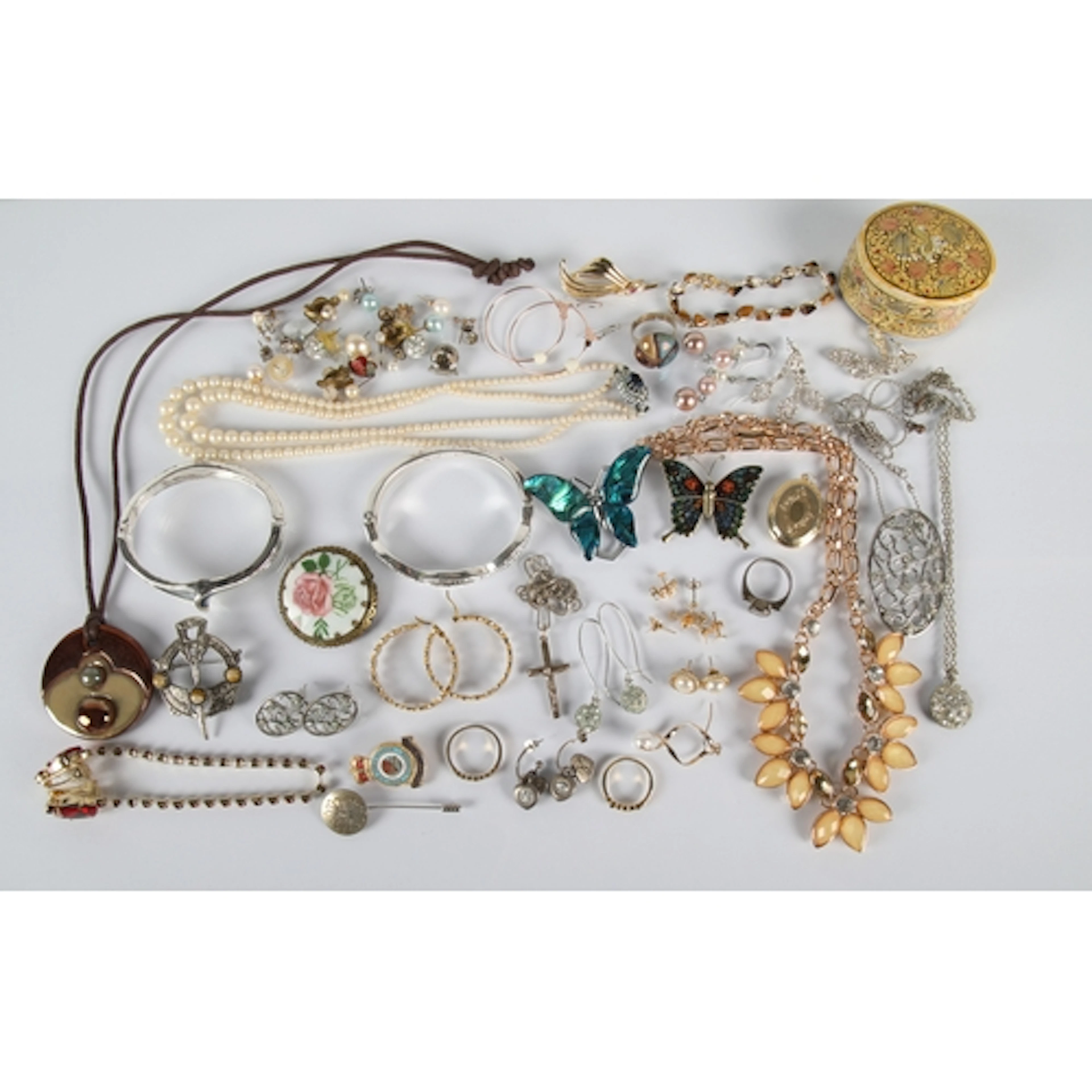 Collection of costume jewellery to include earrings, stiff b...