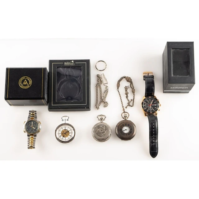An Accurist Gentleman's Citizen Chronograph wrist watch. Box...