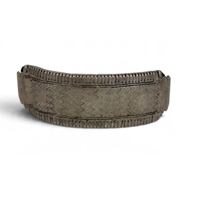 A 19TH C INDIAN FLEXIBLE SILVER ARMLET 17cm L Gross weight: ...
