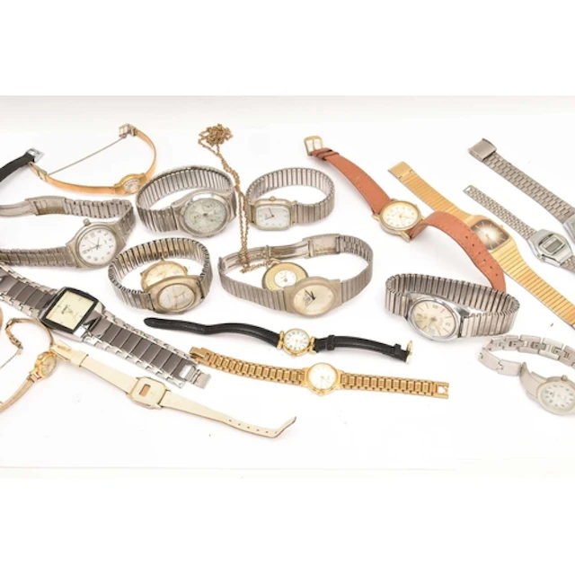 AN ASSORTMENT OF FASHION WRISTWATCHES, ladies and gents watc...
