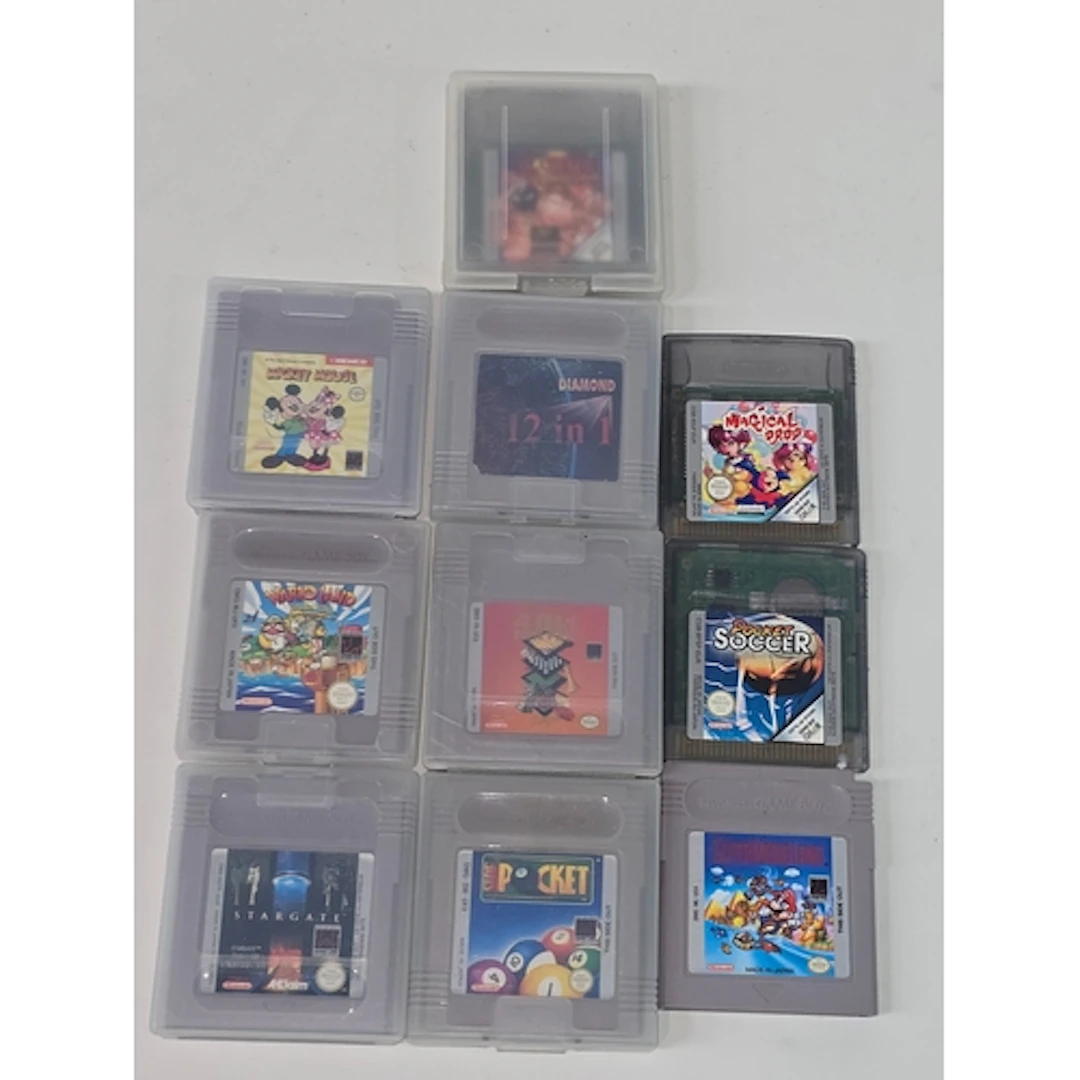 A collection of 10 Nintendo Gameboy game cartridges to inclu...