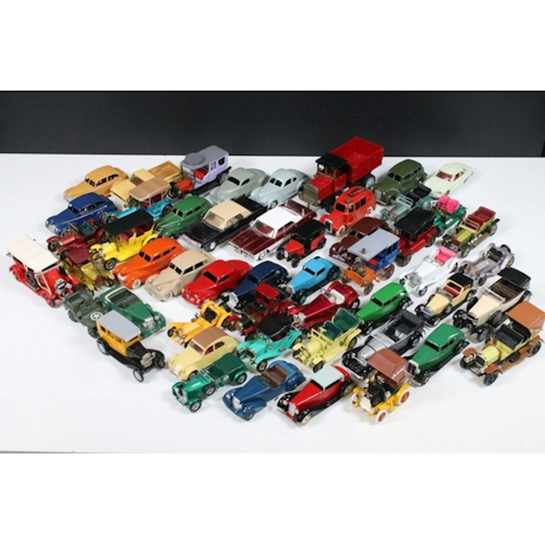 Around 50 Mid 20th C onwards diecast models featuring Dinky,...