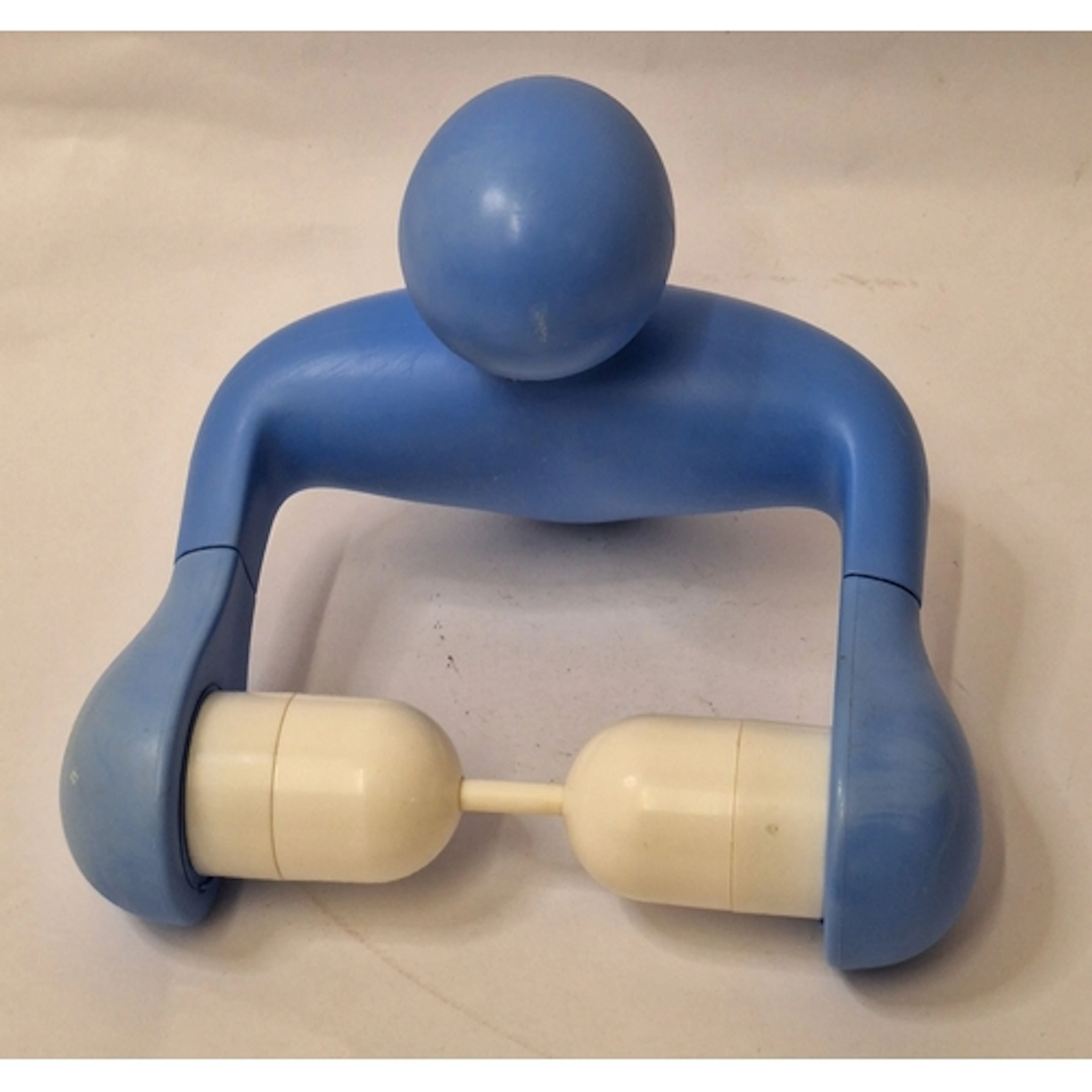 Alessi Antonio Loo Roll Holder in blue & white