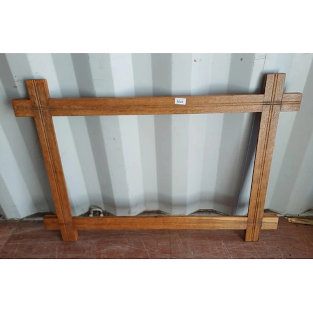 OAK PICTURE FRAME, APERTURE 76CM X 46CM