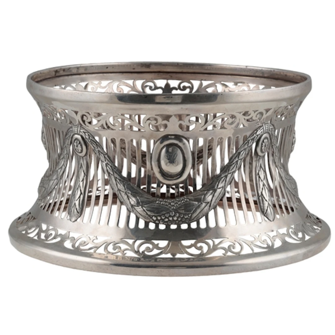 A George V Irish silver dish ring, by Wakely & Wheeler, of p...