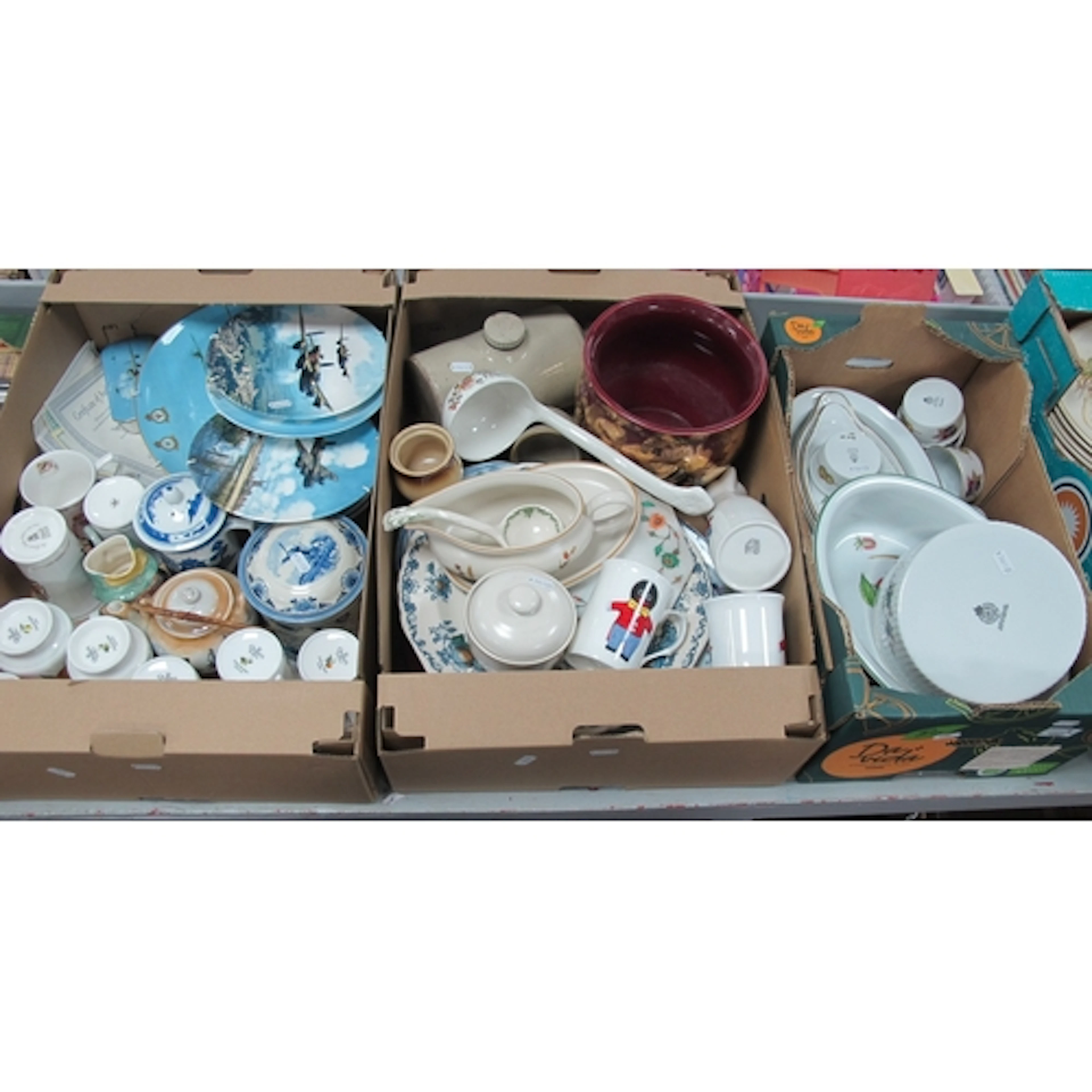 Ceramics, including quantity of Royal Worcester "Evesham" pa...