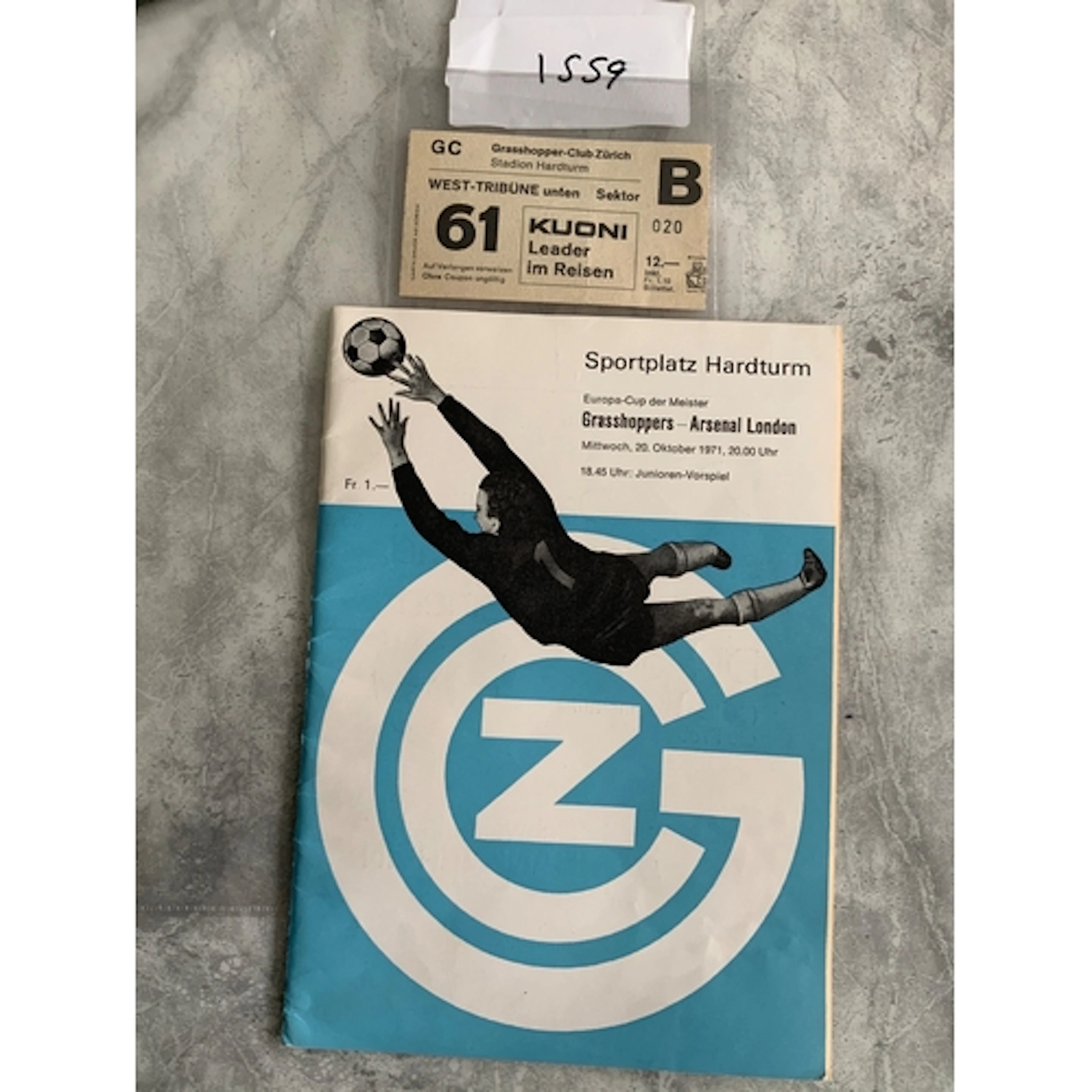 71/72 Grasshoppers v Arsenal Football Programme + Ticket: Eu...