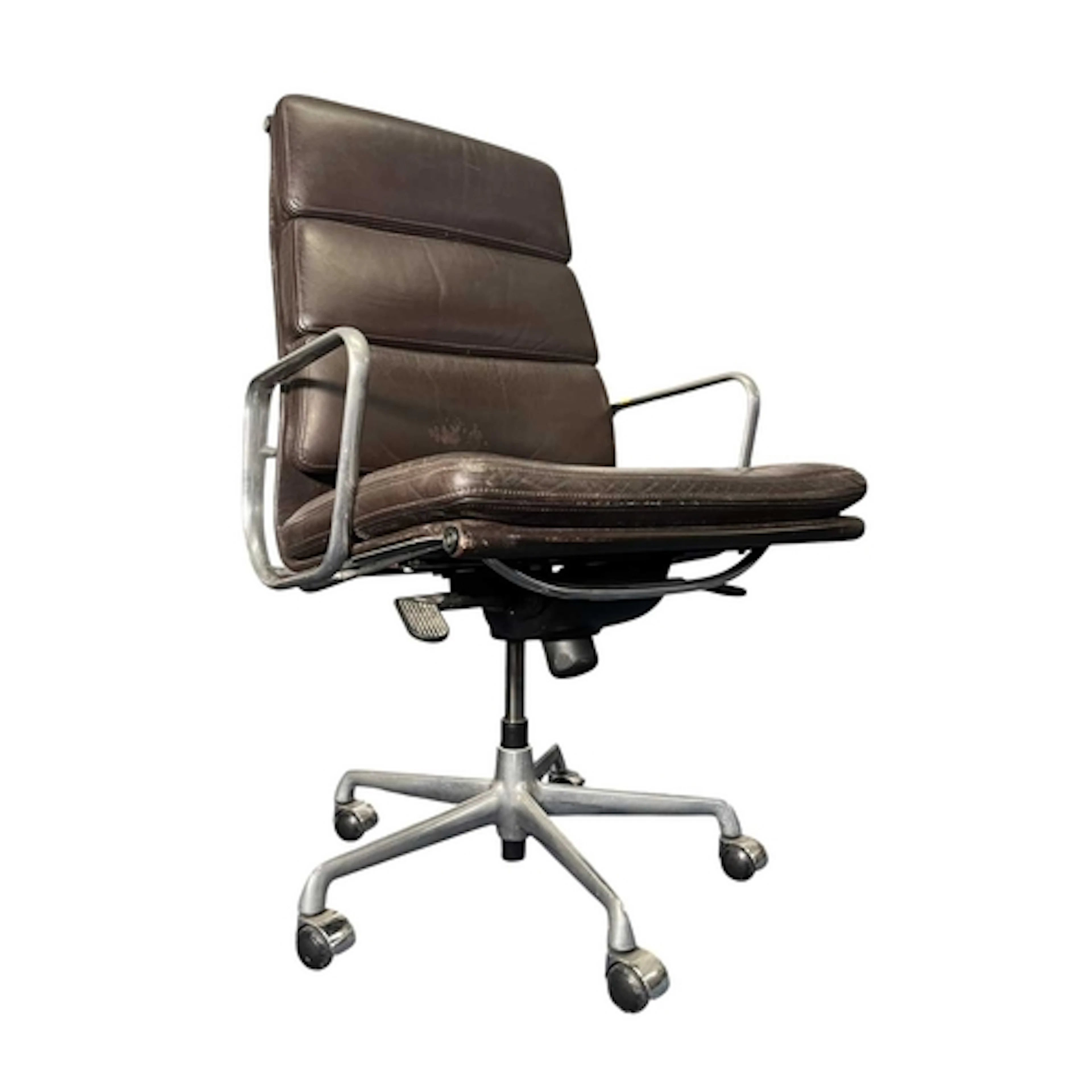 Charles & Ray Eames - ICF model EA219 - a designer leath...