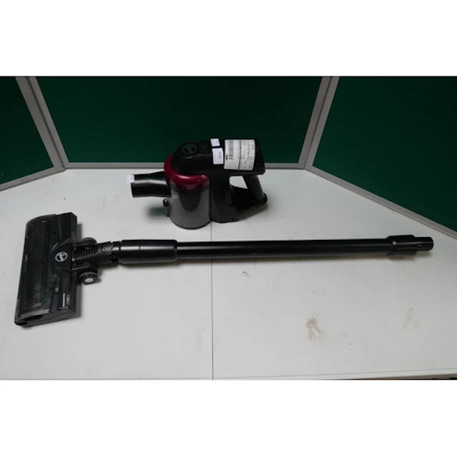 A Hoover cordless stick vacuum cleaner (no charger) (405-31)...