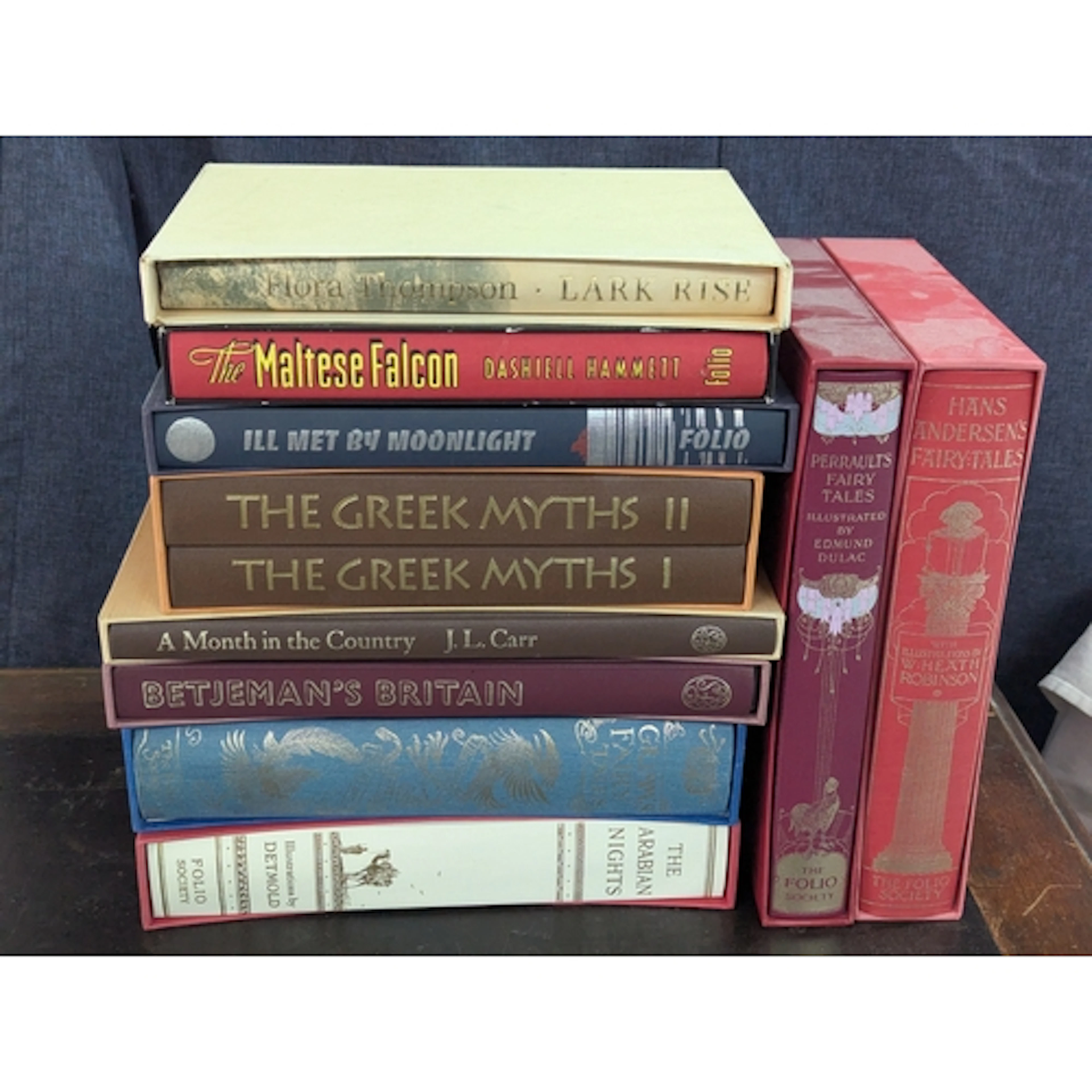A group of Folio Society books, to include The Greek Myths V...