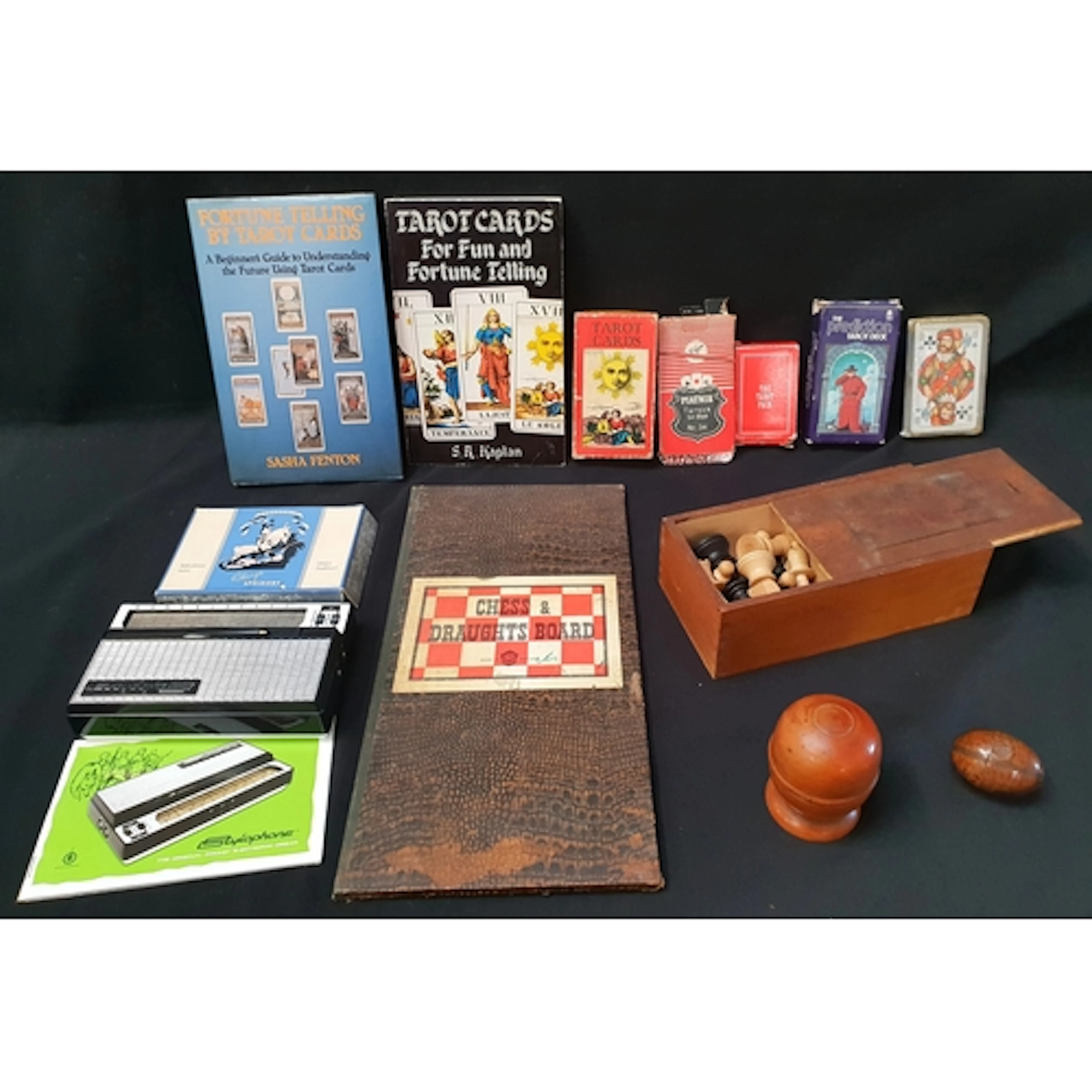 SELECTION OF COLLECTABLES INCLUDING VINTAGE TAROT CARDS the ...