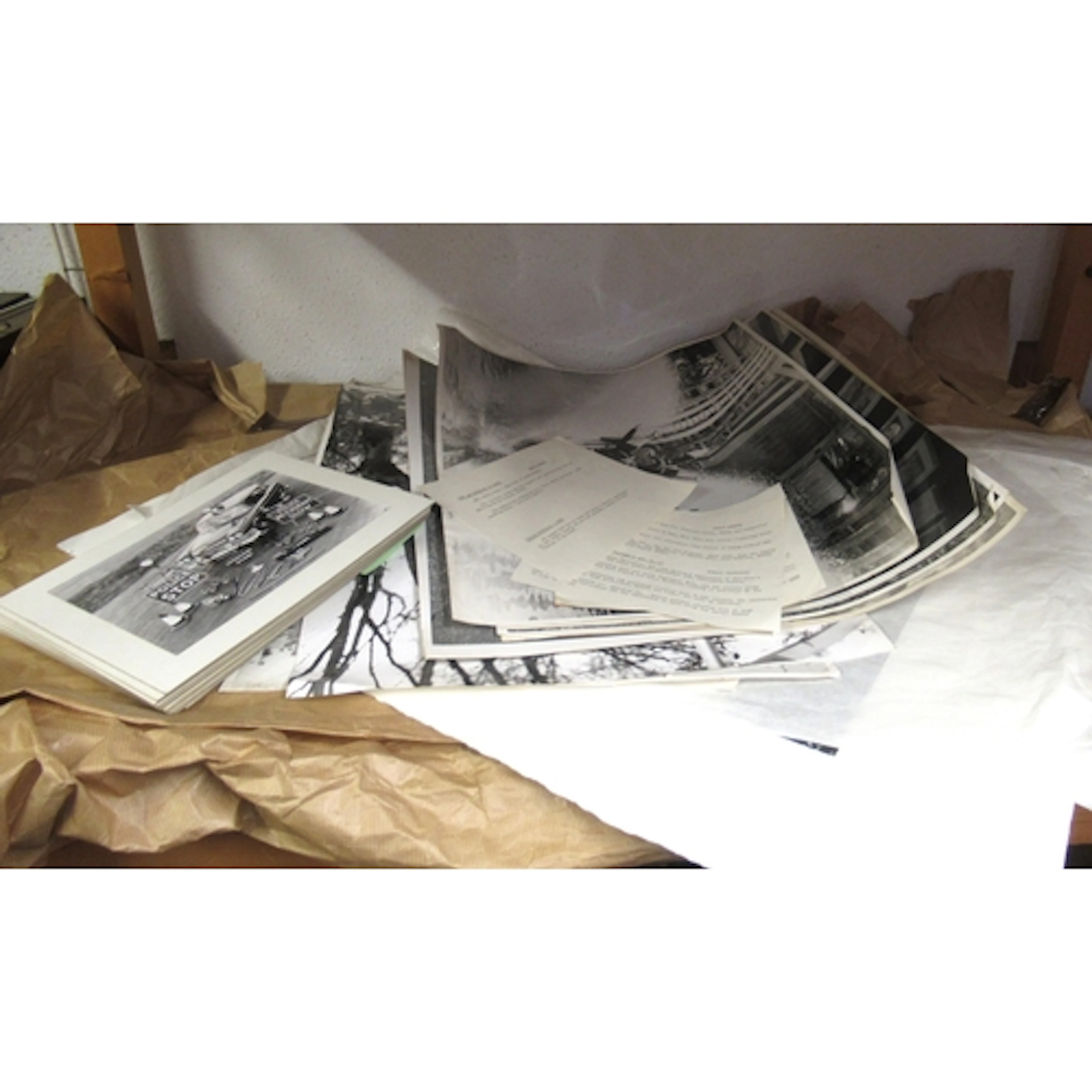 Quantity of Daily Mirror and Sunday Pictorial press release ...