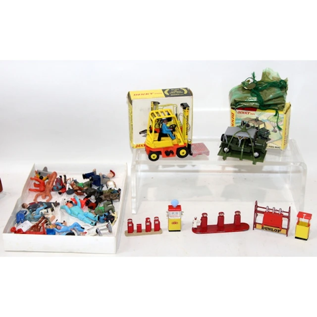 Vintage Dinky die-cast Conveyancer Fork Lift Truck ref:404 c...