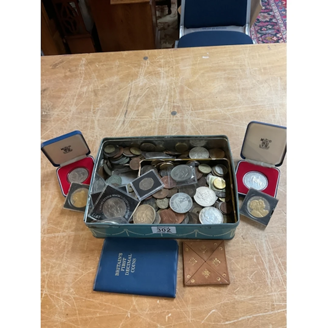 Tin of coins to include cupro, pennies, world, crowns, &poun...