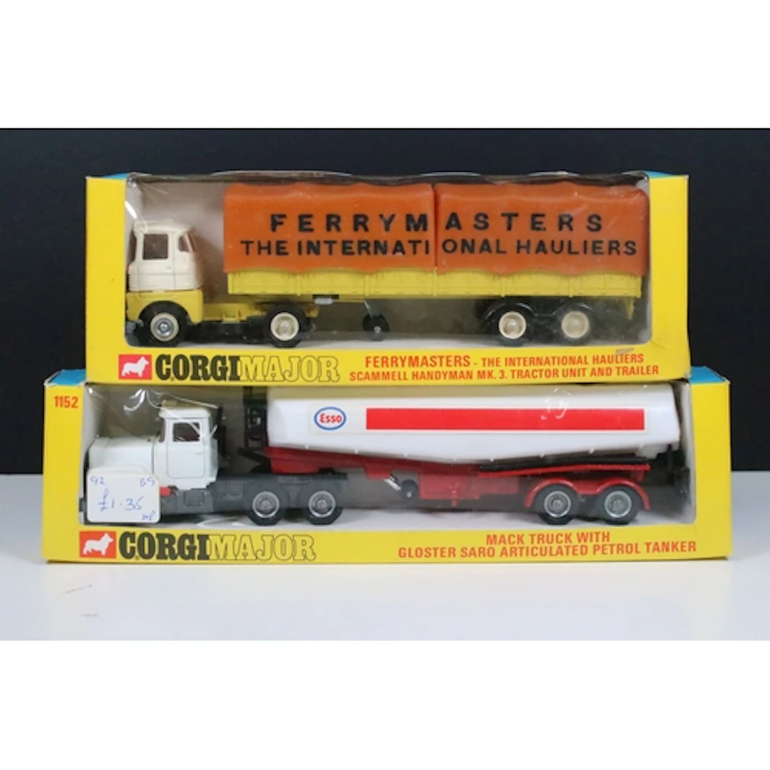 Two boxed Corgi Major diecast models to include 1147 Scammel...