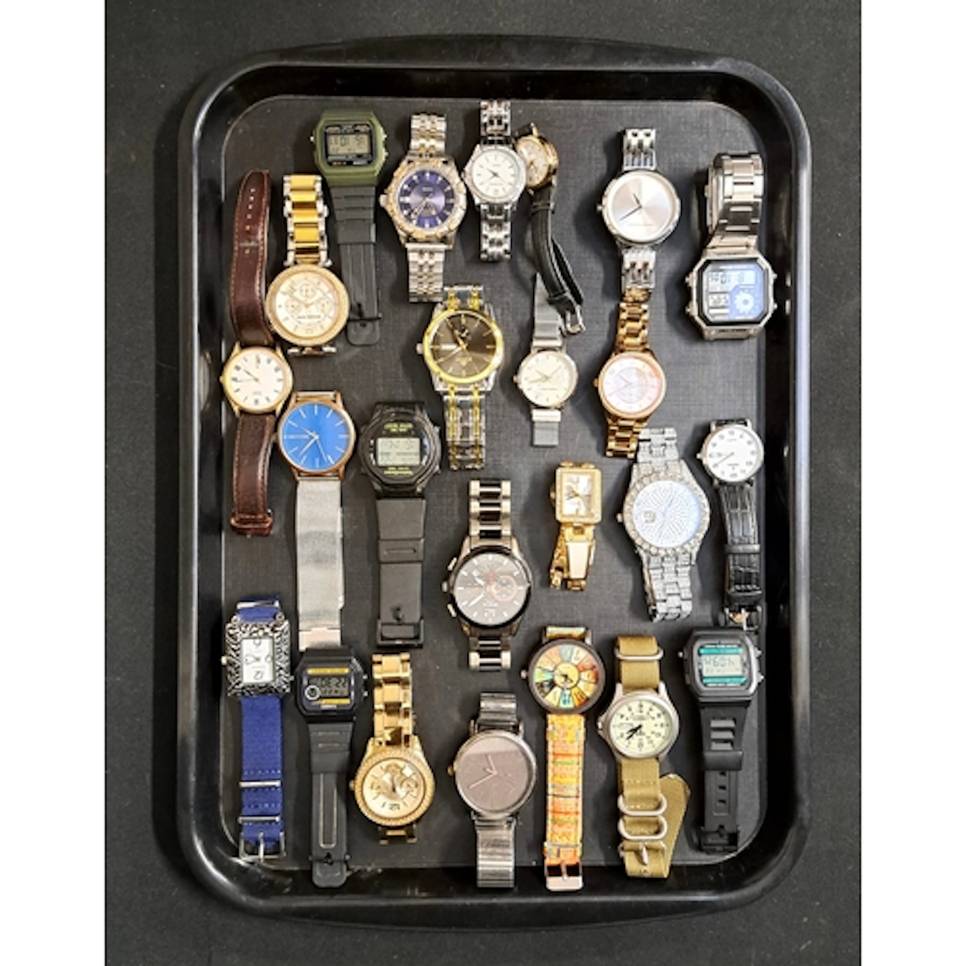 SELECTION OF LADIES AND GENTLEMEN'S WRISTWATCHES including C...