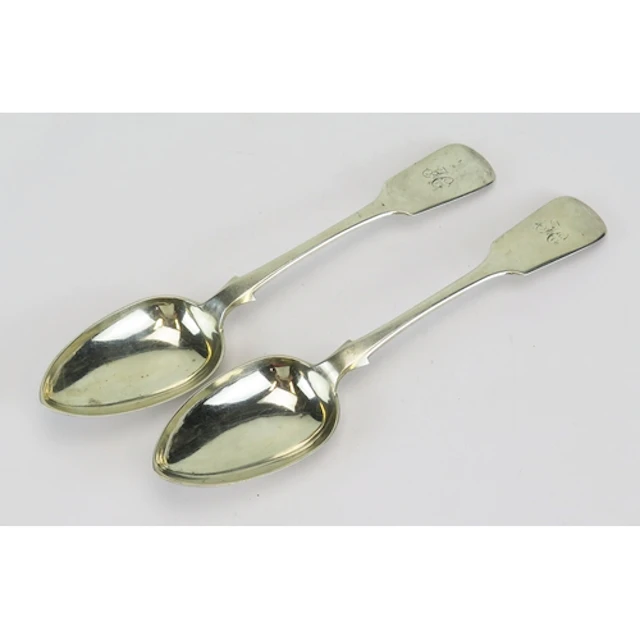 A pair of Victorian silver Old English pattern serving spoon...