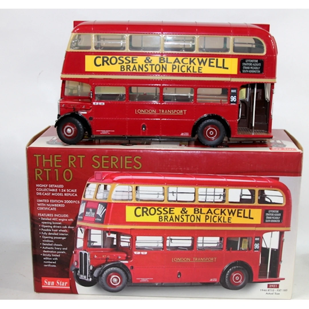 Sunstar Routemaster 1:24 large scale die cast model bus. 194...