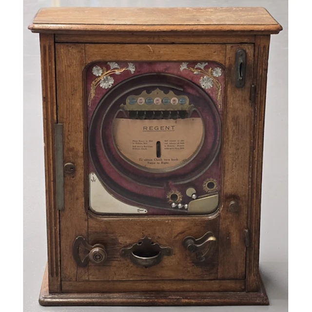 Vintage Regent French Allwin penny slot machine. Working con...
