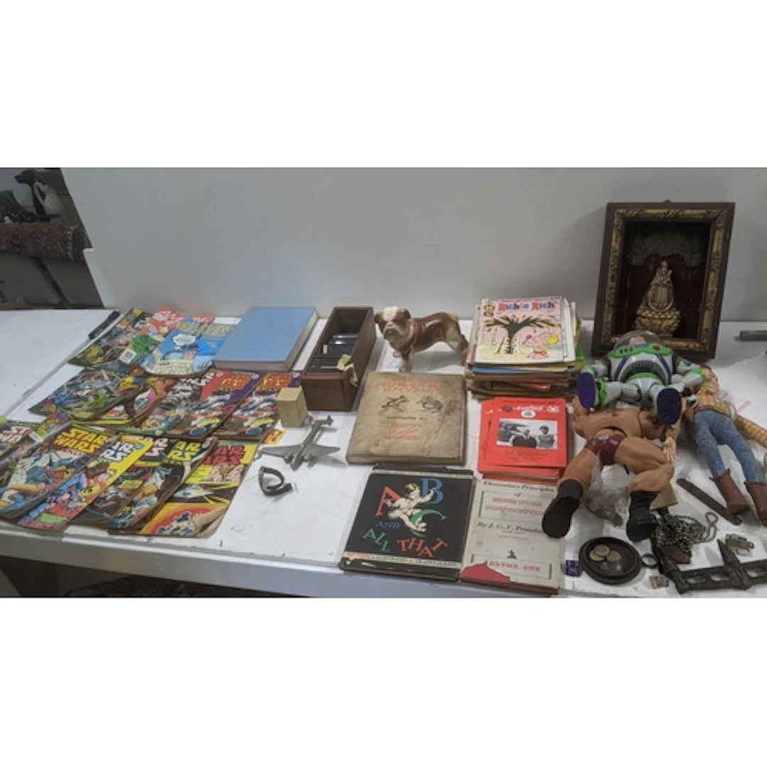Toys and collectables to include Star Wars weekly comics fro...